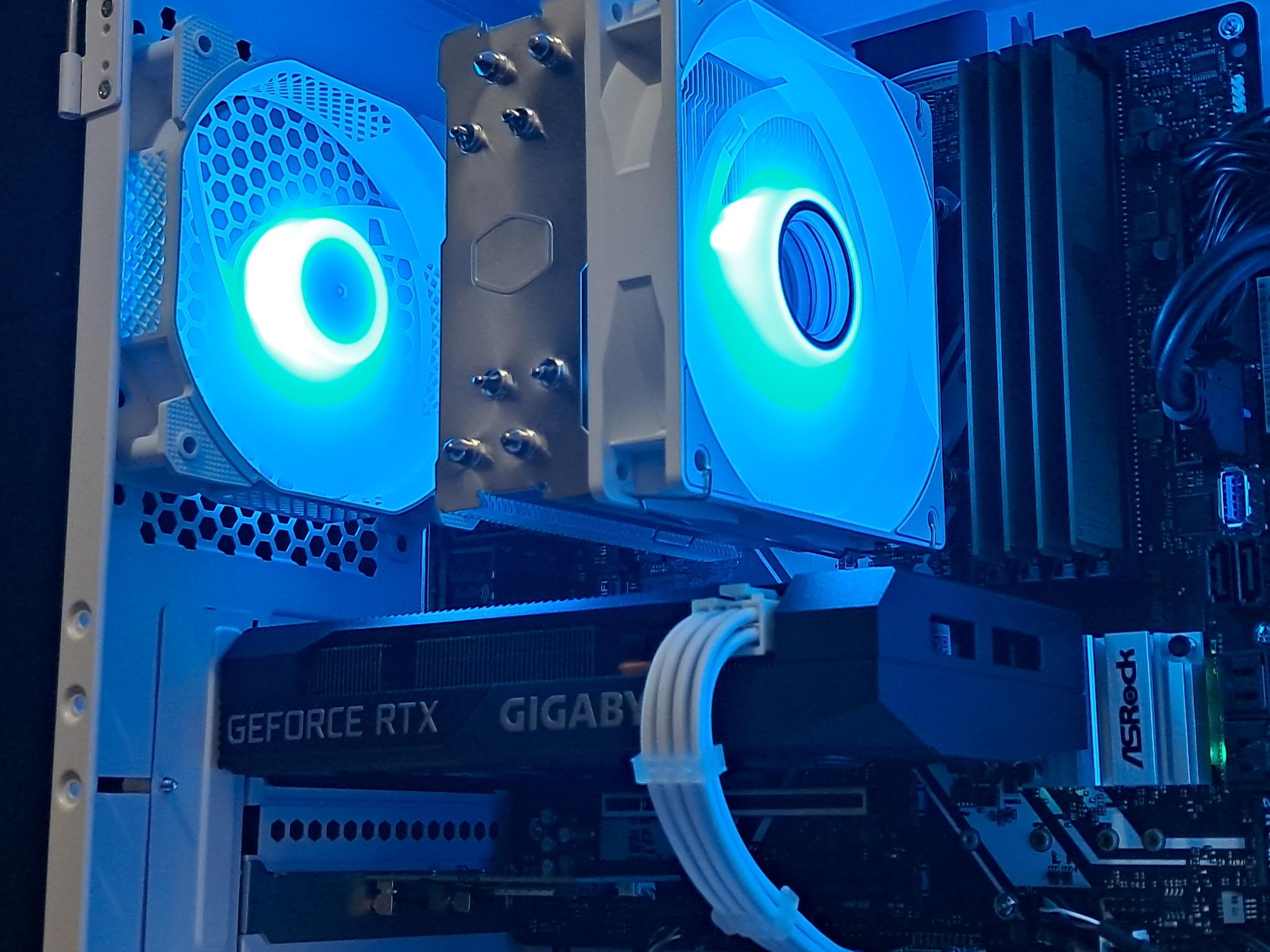 ❄️Frosty❄️RTX Gamer - RTX 3060 8GB | Core i7-7700K | 16GB DDR4 | 1TB SSD | WiFi!