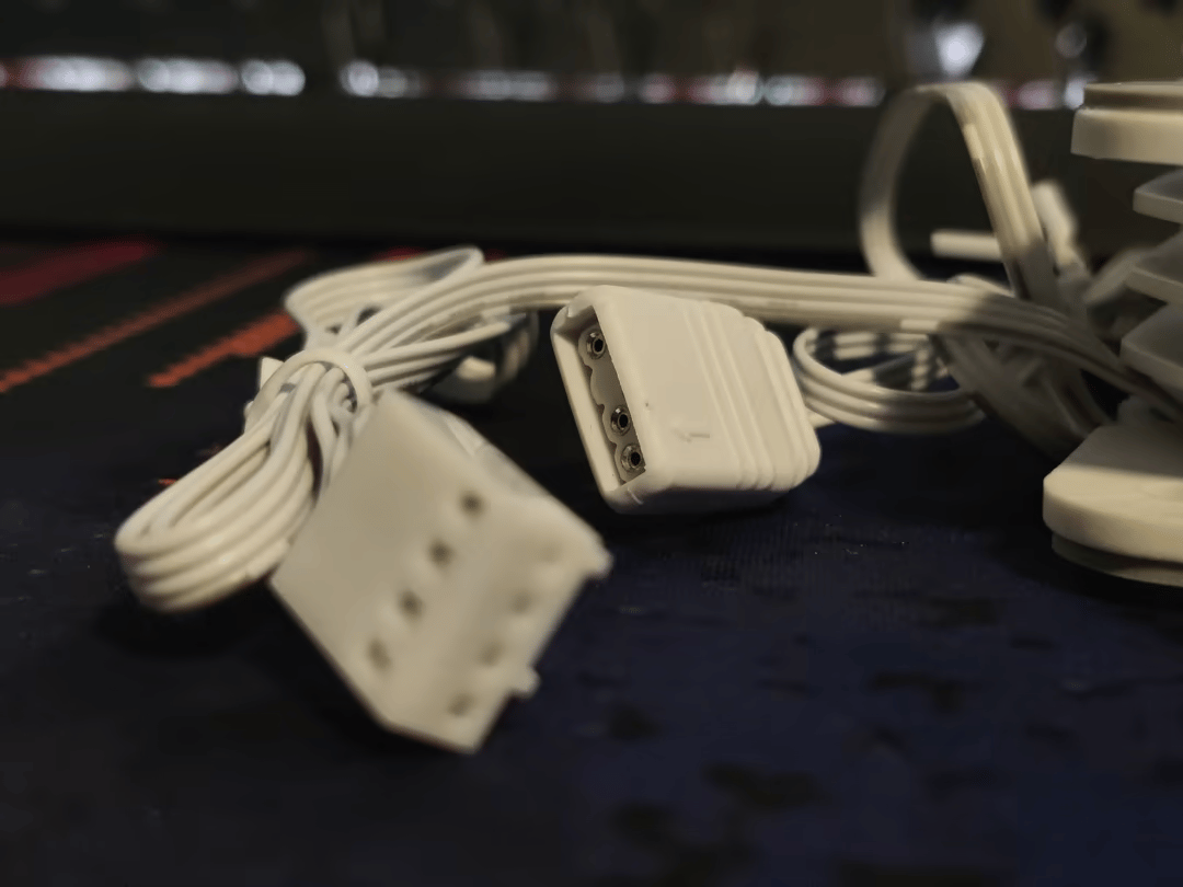 Vetroo White 120mm RGB Case Fan