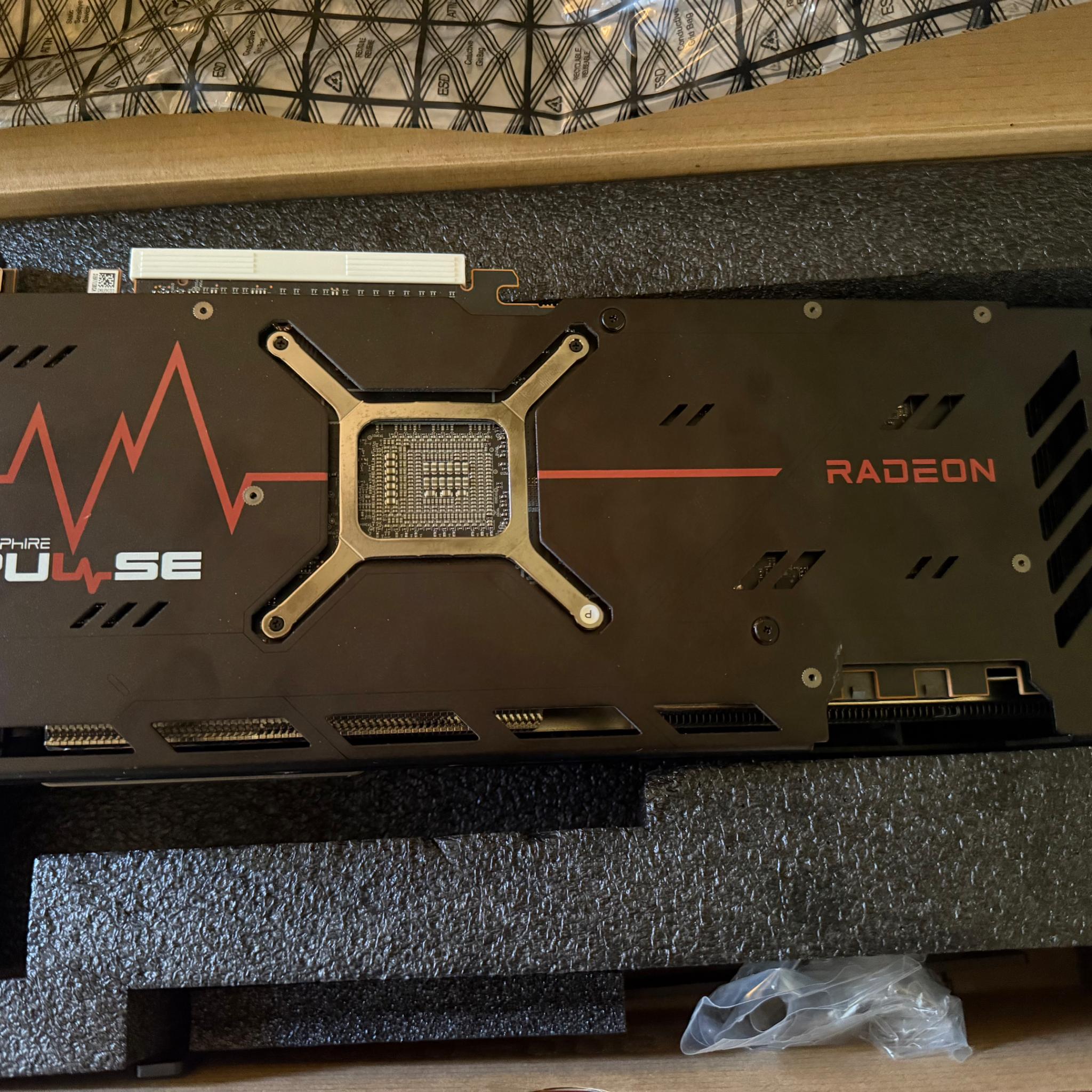 Sapphire Pulse Radeon RX 7900 XT