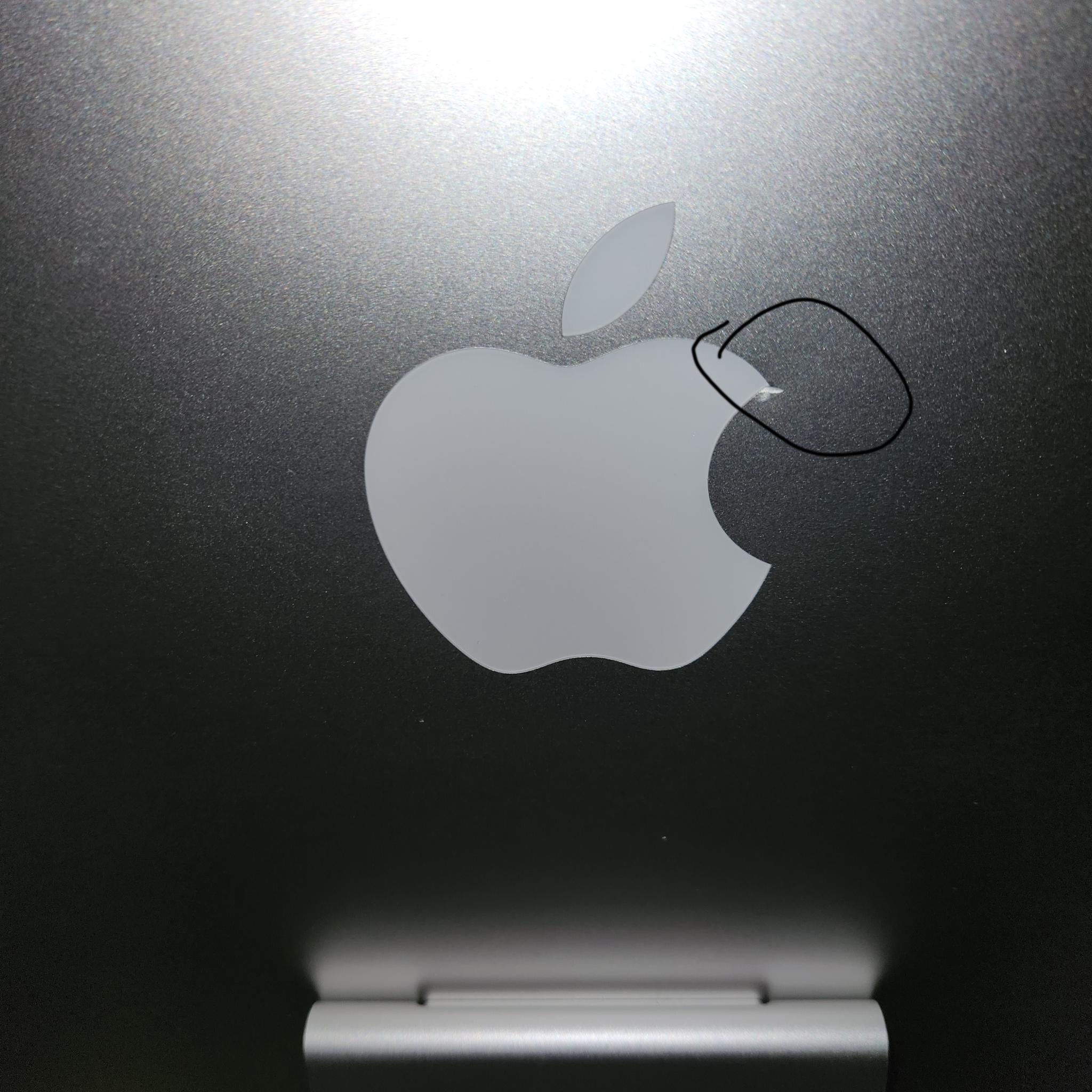 iMac 24" desktop computer damaged screen