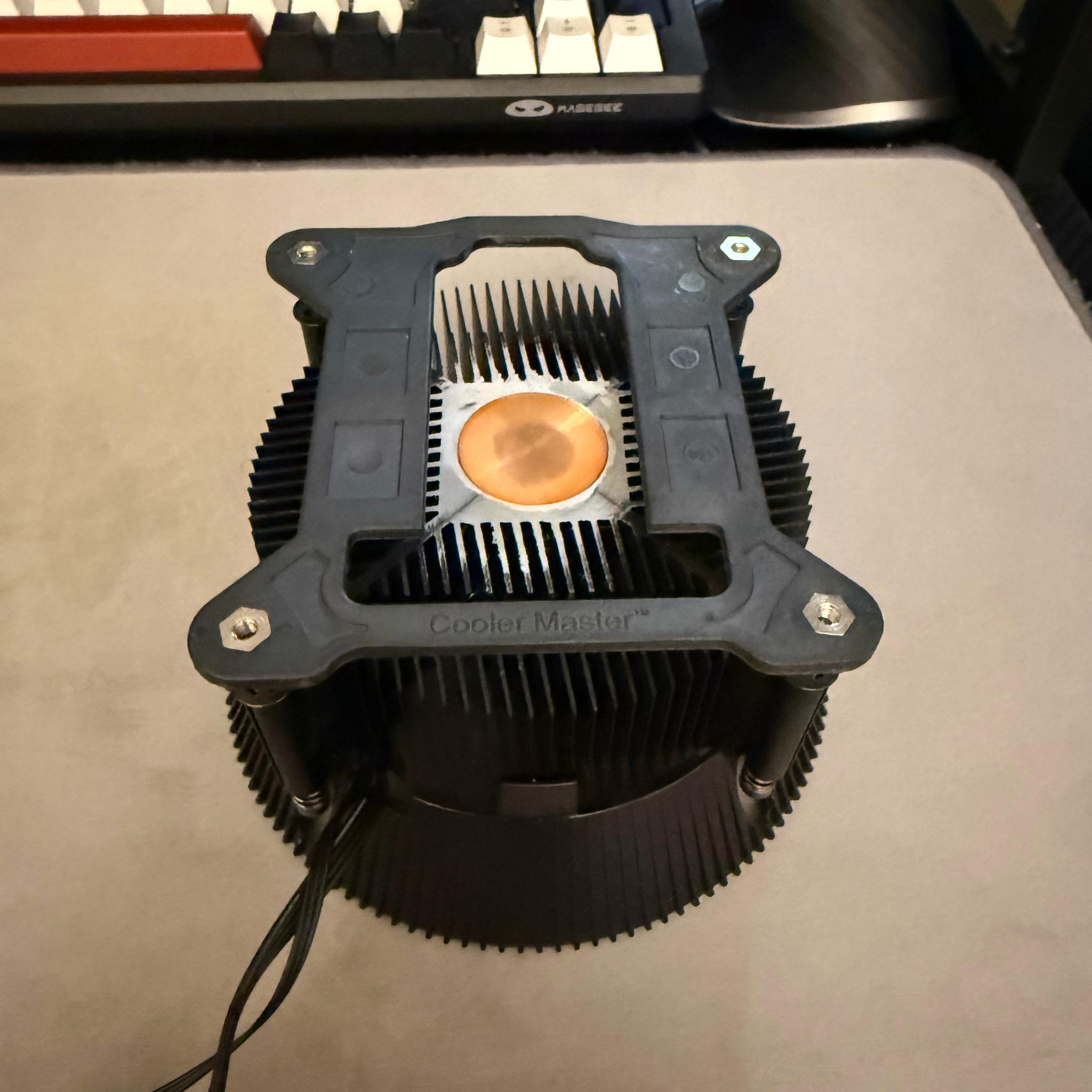 Cooler Master air cooler for intel LGA 1700 socket