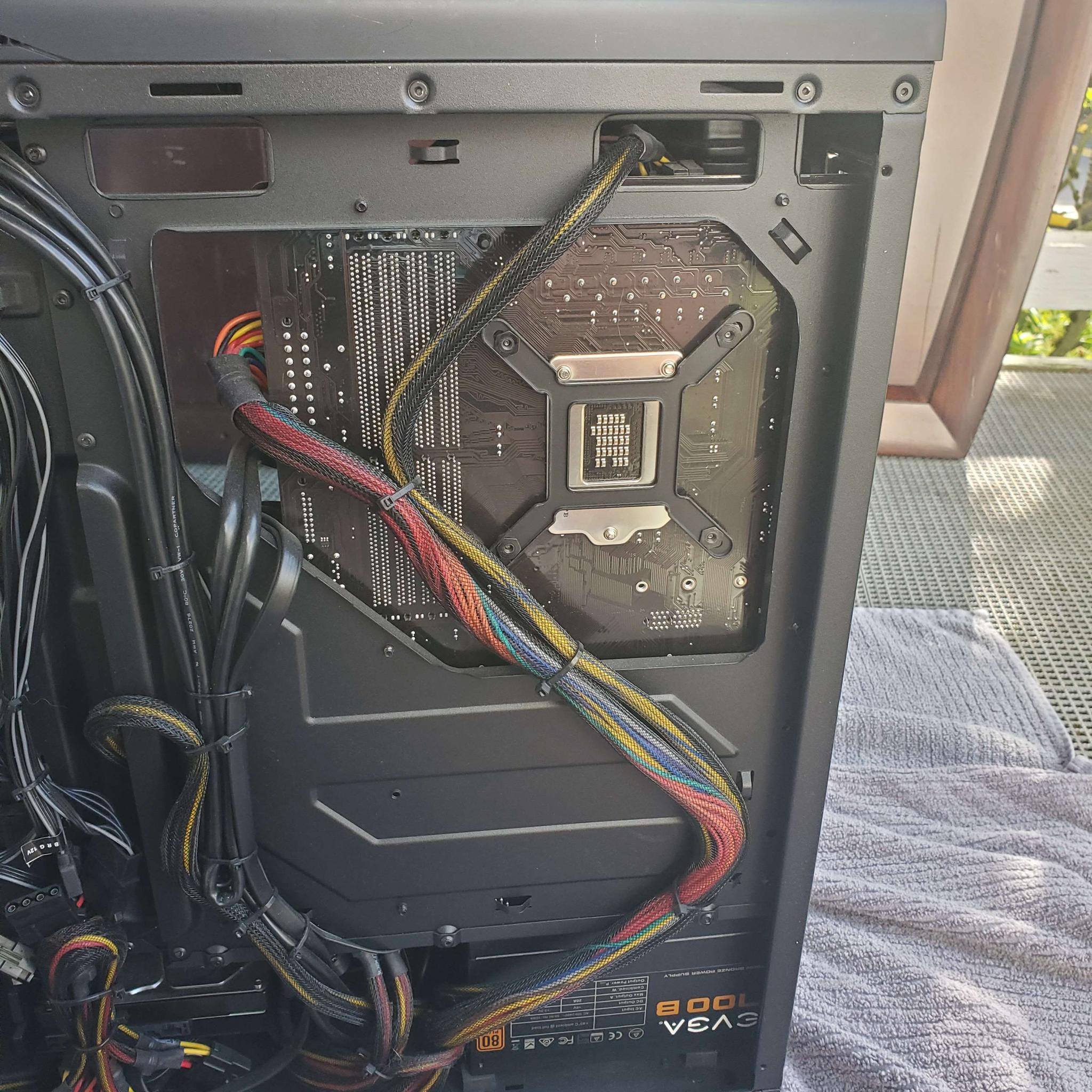 Intel i5 7600K | GTX 1070 | 32GB DDR4 - Gaming PC