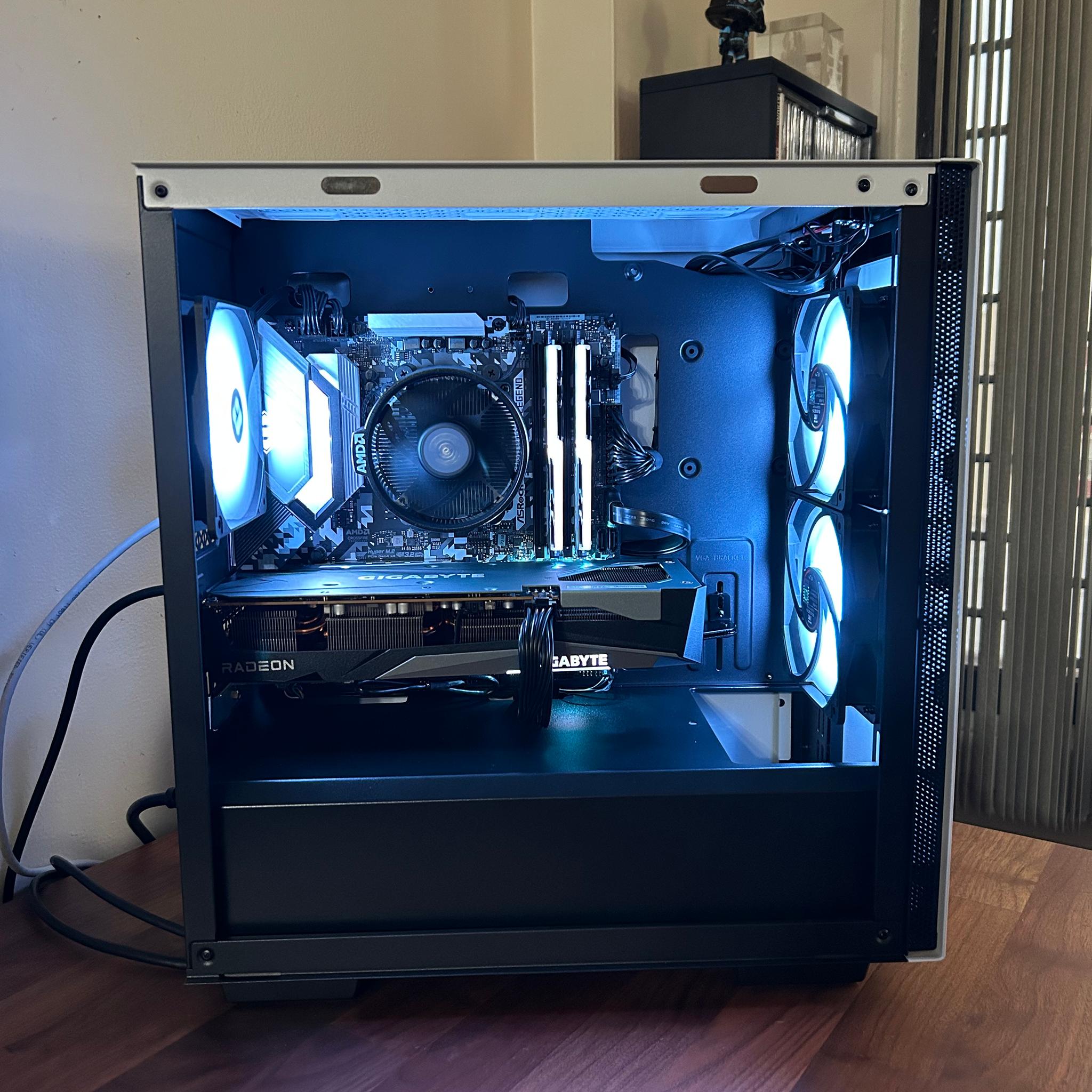 AMD RX 7600 | Ryzen 5 5500 | 1TB SSD | The Mini Legend V6  **FREE AVATAR GAME CODE INCLUDED**