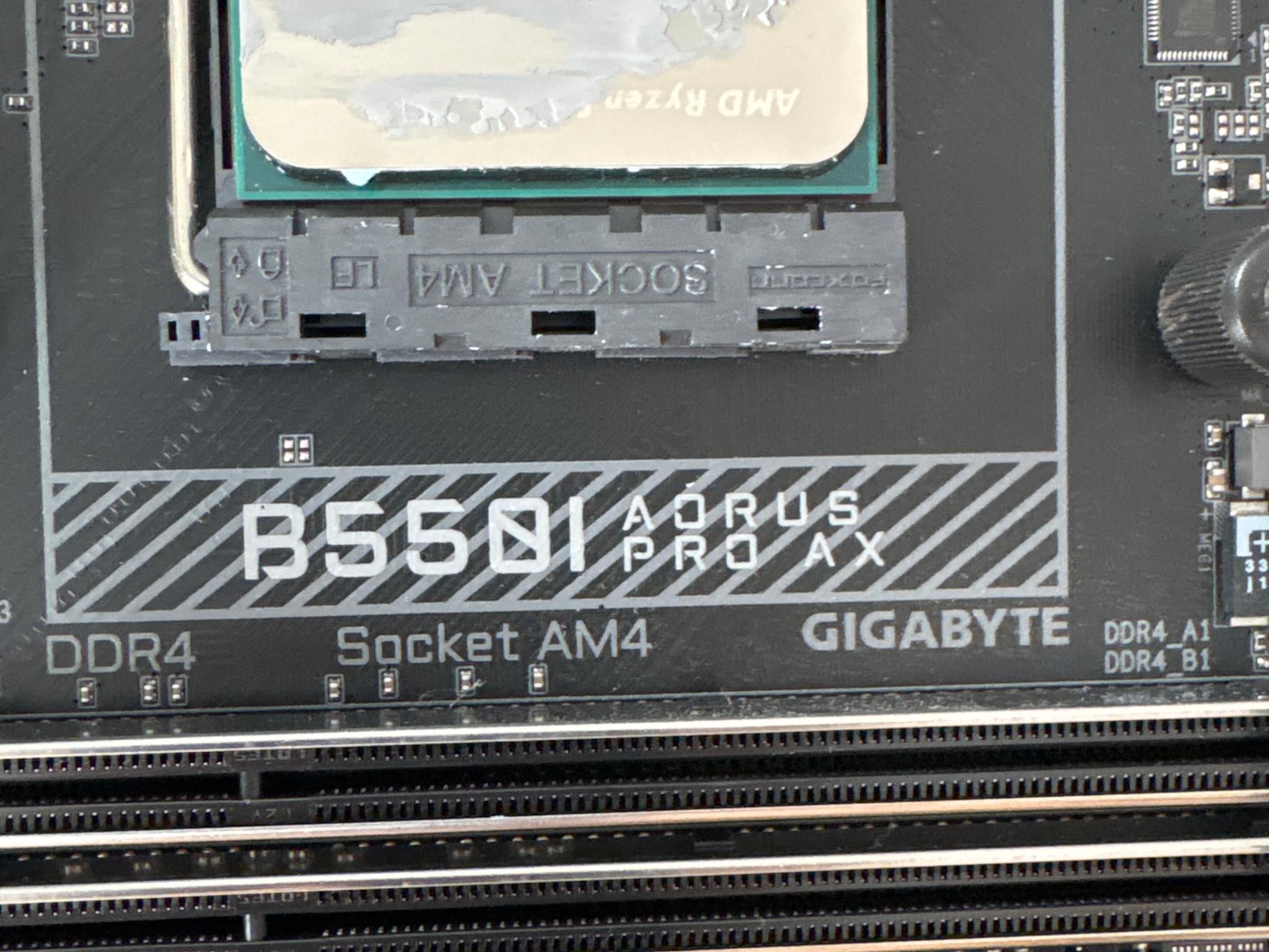 Aorus Ax Pro B550i + Ryzen 5 5600x