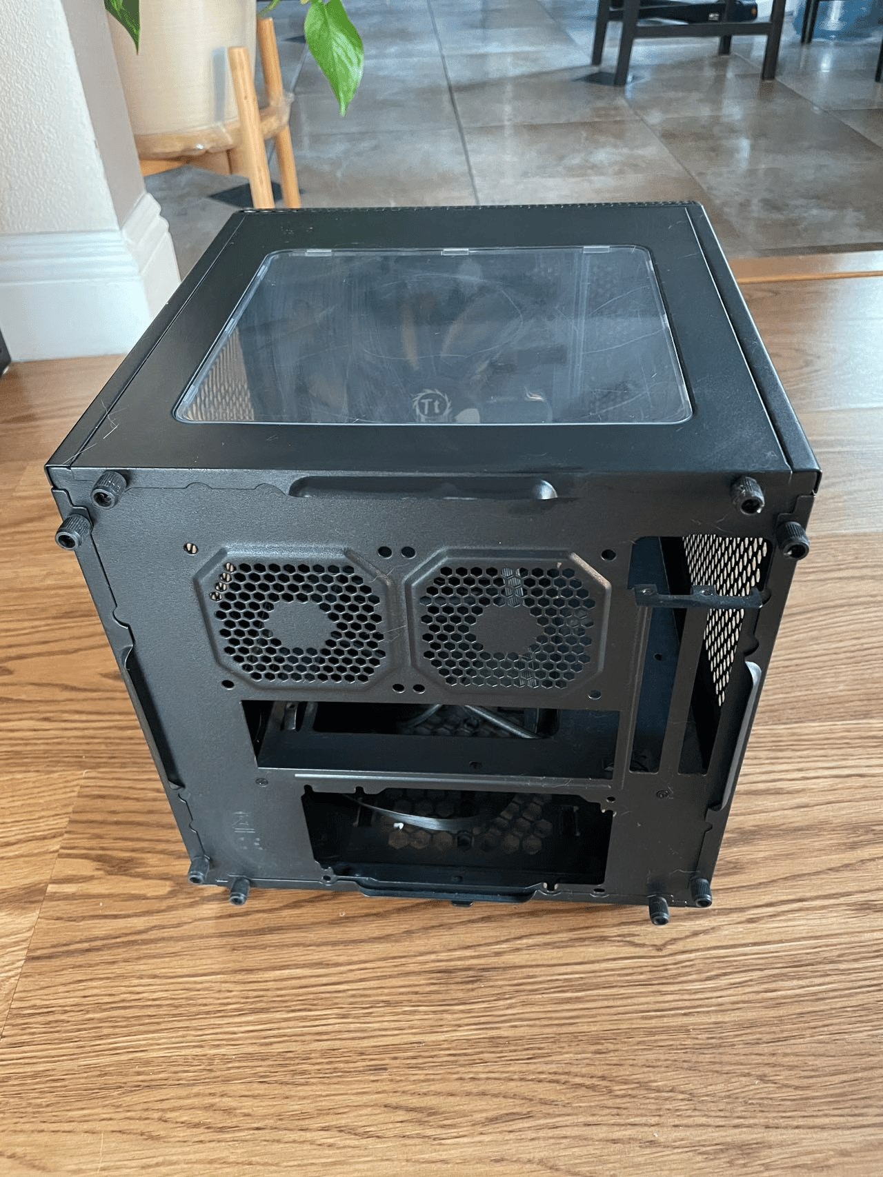 Thermaltake Core V1 Mini ITX Case