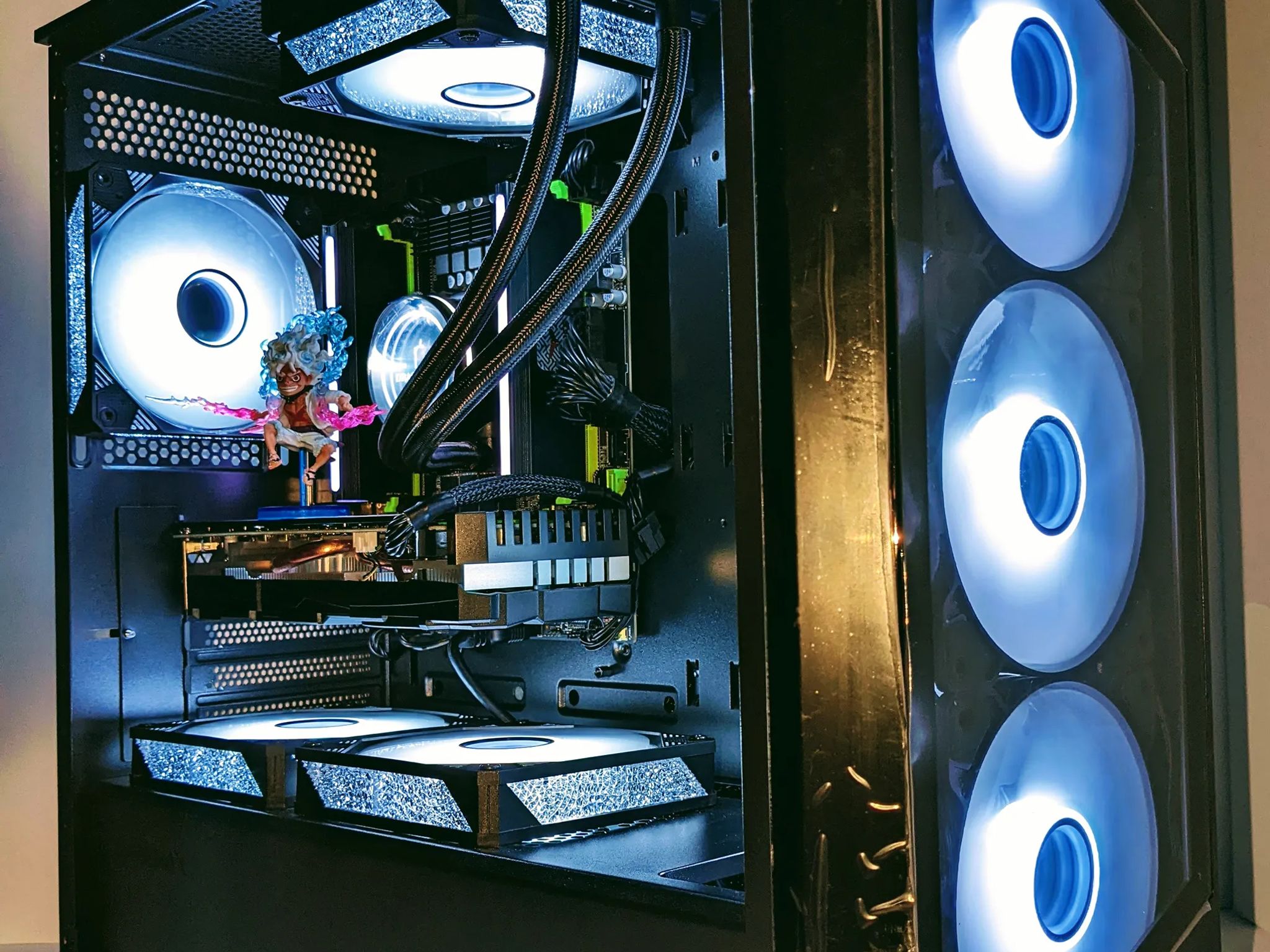 ヒドゥンドラゴン| RTX2060 Super| Intel@8-cores & 16-threads| 16GB DDR4| 1TB SSD| Windows 11 Pro