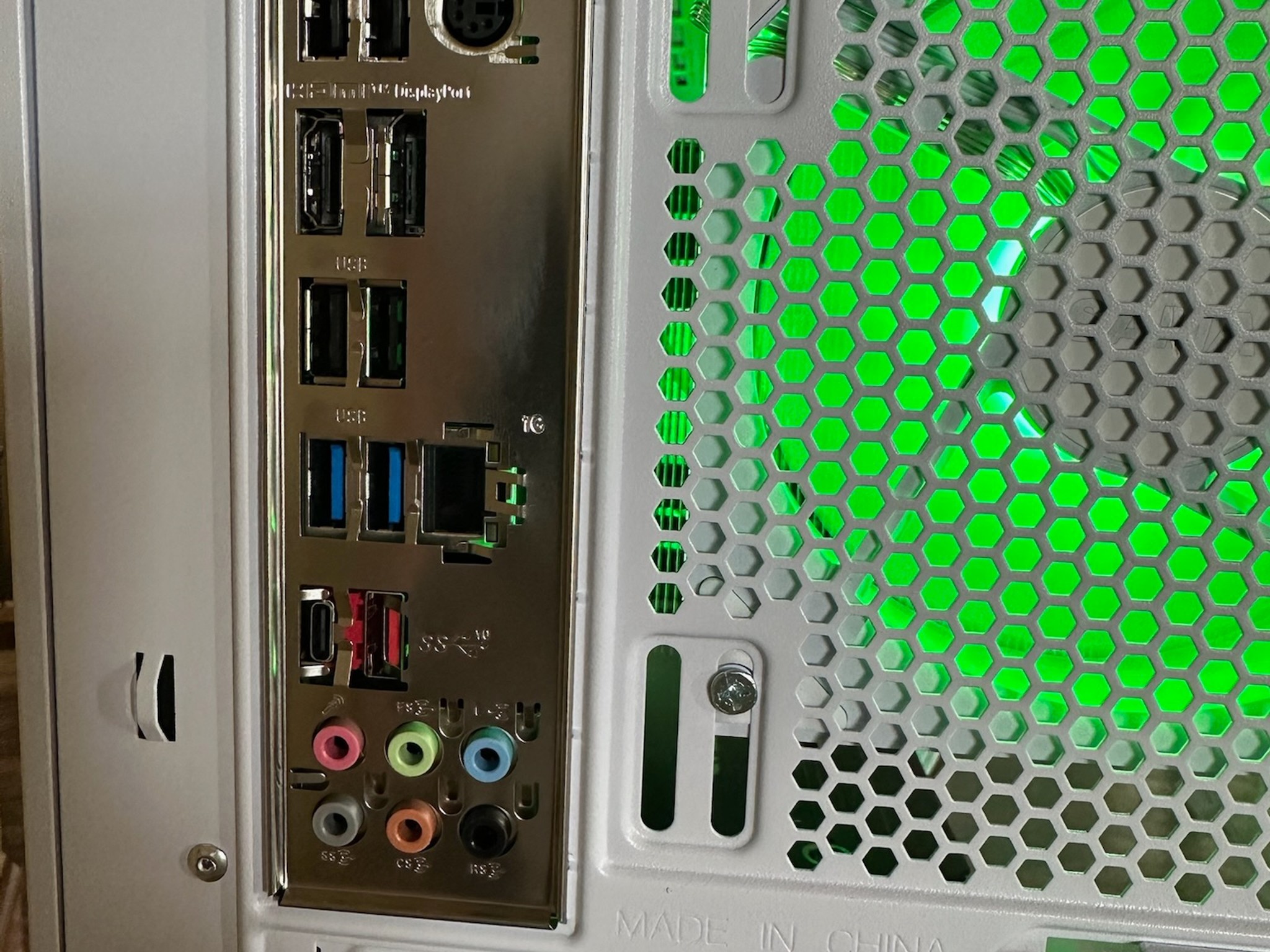 GTX 1080, Ryzen 5 5500, 16 GB RAM, 1TB Storge, Custom Gaming PC