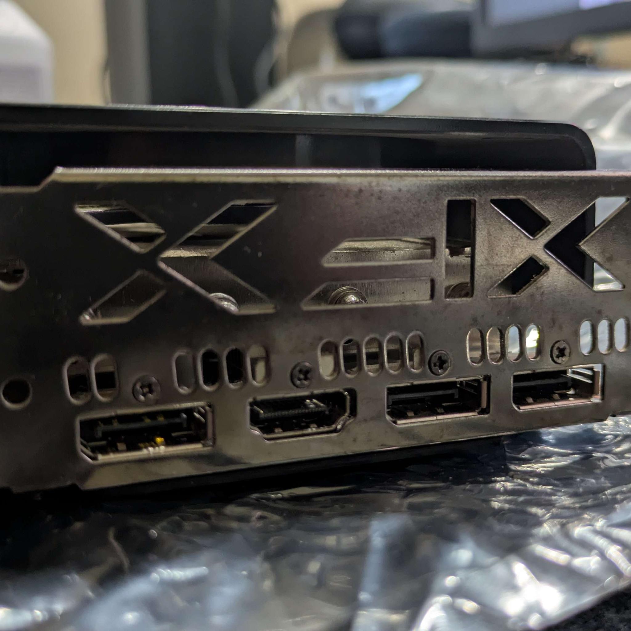 XFX Speedster QICK 308 RX 6600 XT