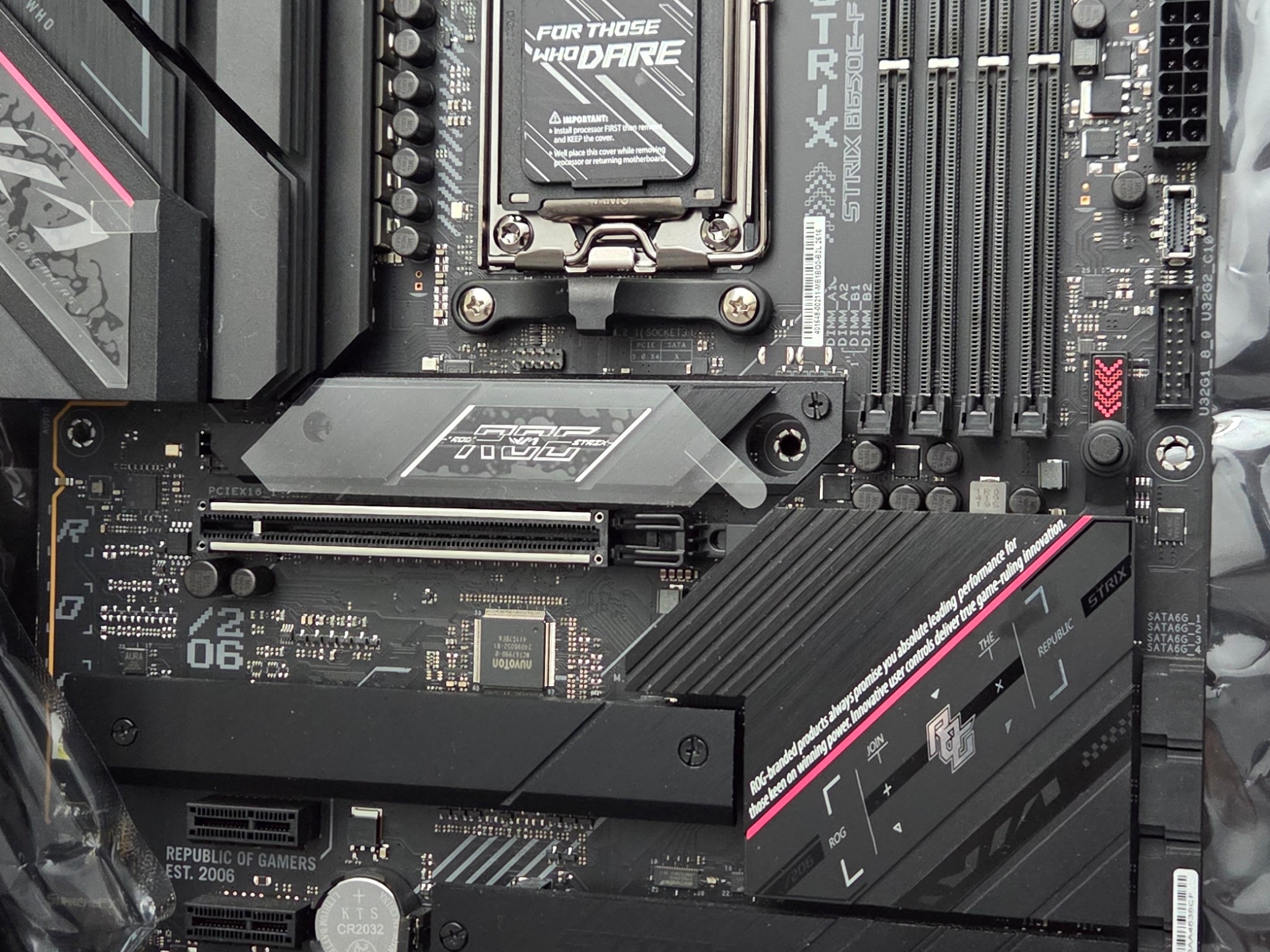 Asus ROG Strix B650e-f , AMD 7800X3D Gskill DDR5 6000 CL28