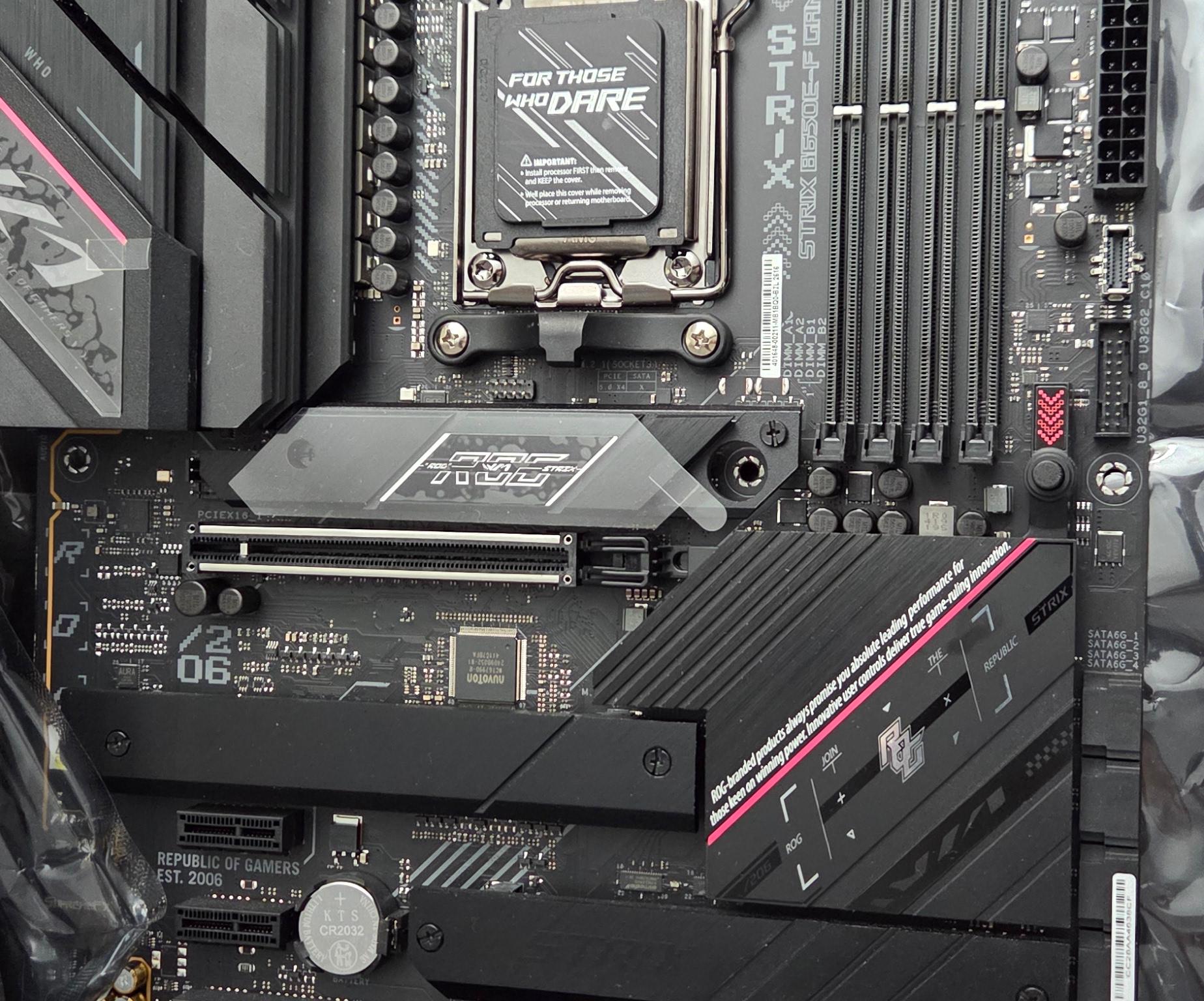 Asus ROG Strix B650e-f , AMD 7800X3D Gskill DDR5 6000 CL28