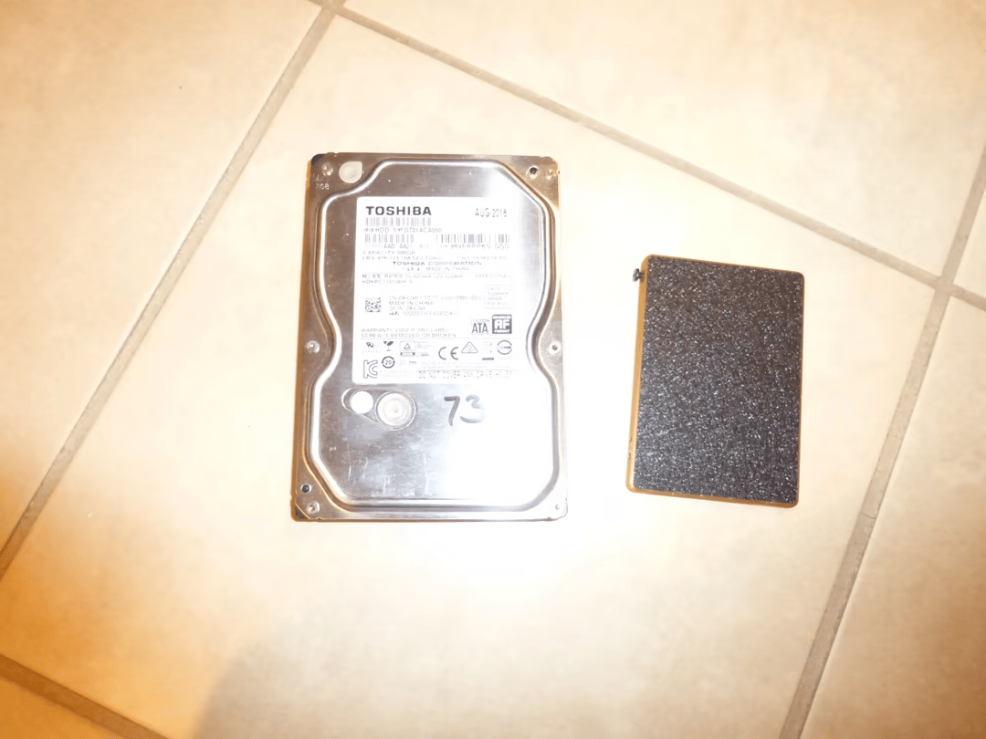 Hynix 250 GB Sata SSD  + 500 GB Hard Drive Combo