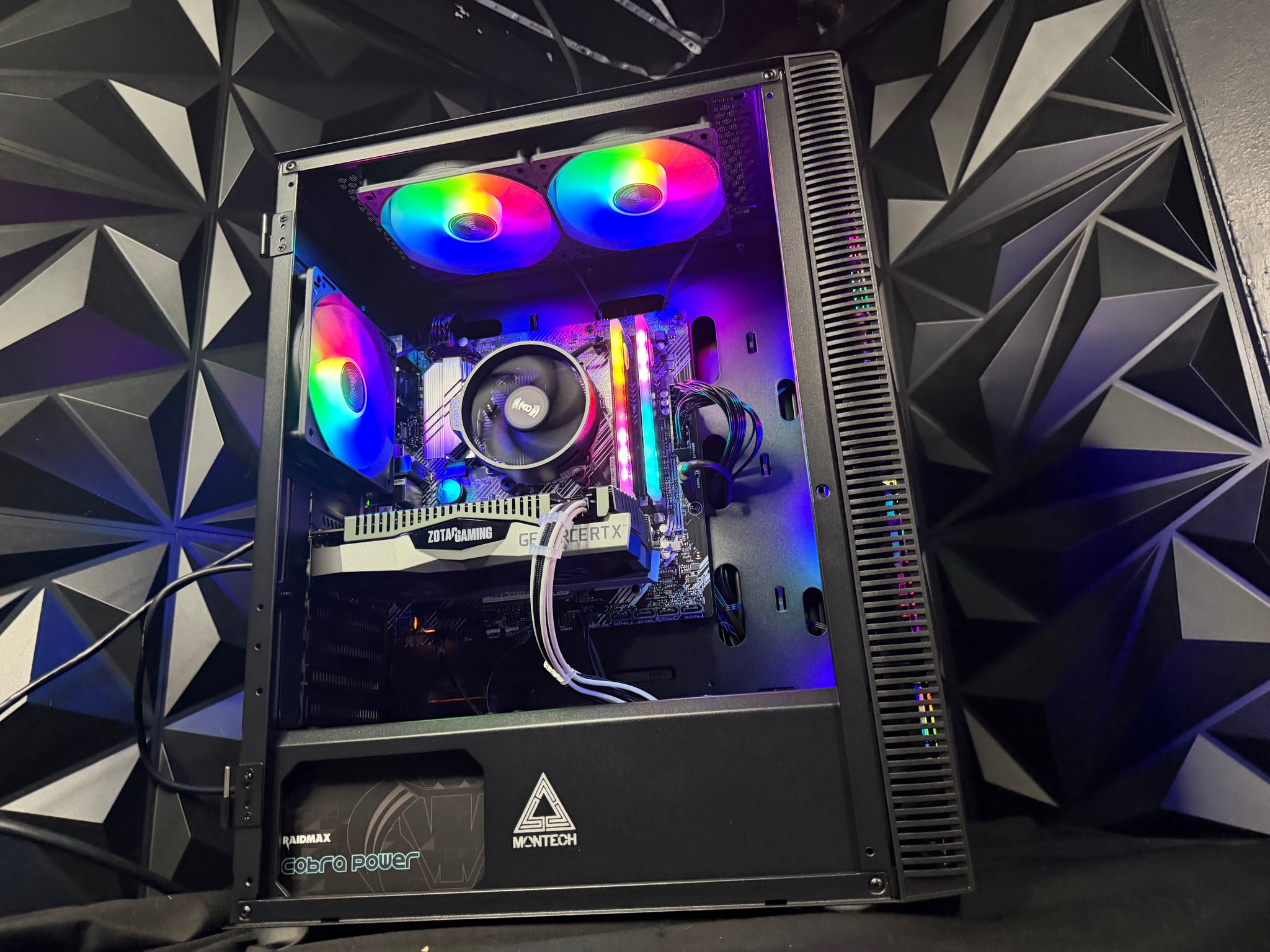 💸👴 THE BUDGET BOOMER 👴💸 Ryzen 5 5500| RTX 2060| 16 GB DDR4| 750 GB NVMe| 650W Gold PSU