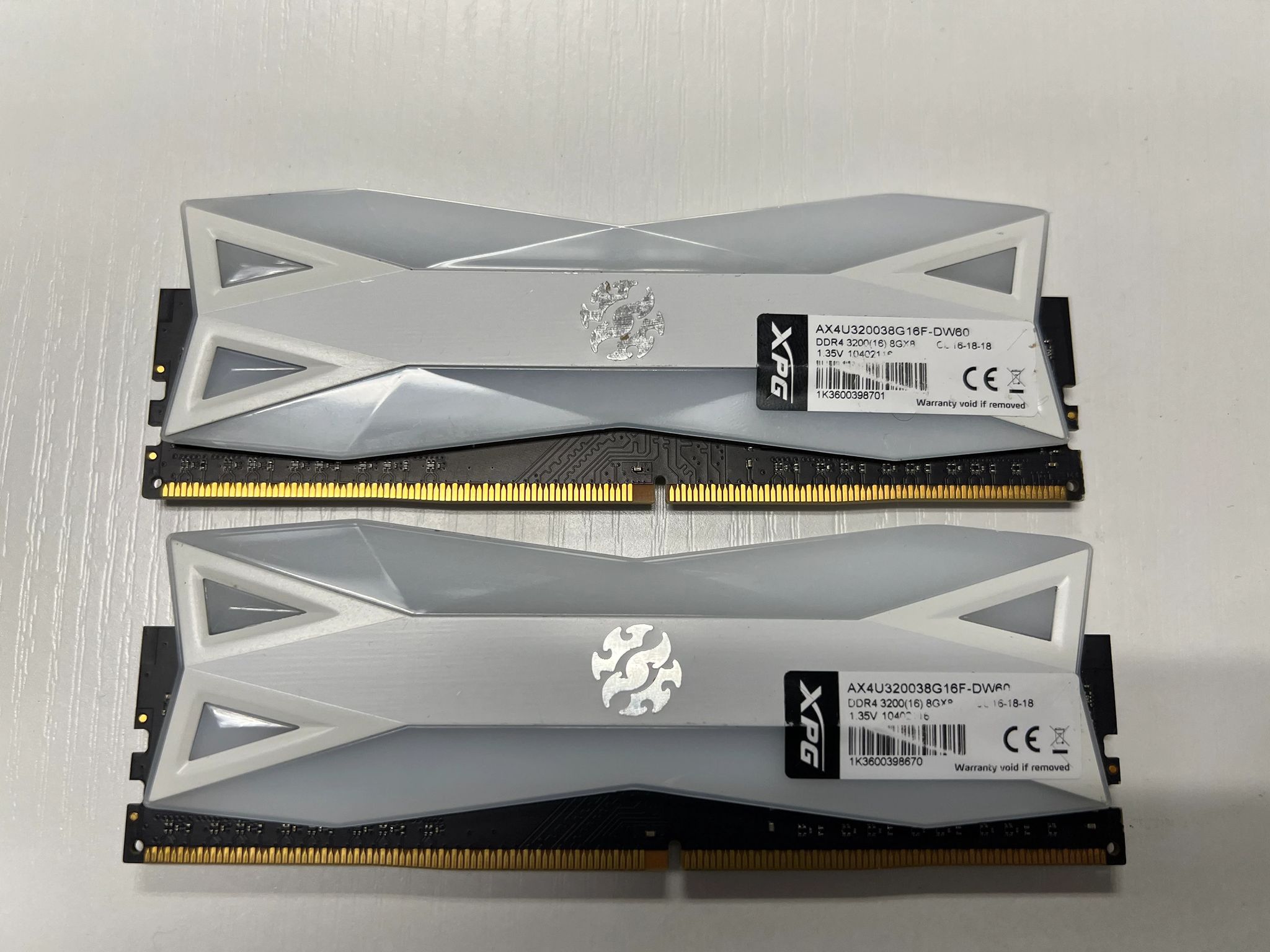 XPG 16GB (2x8) 3200MHz CL16