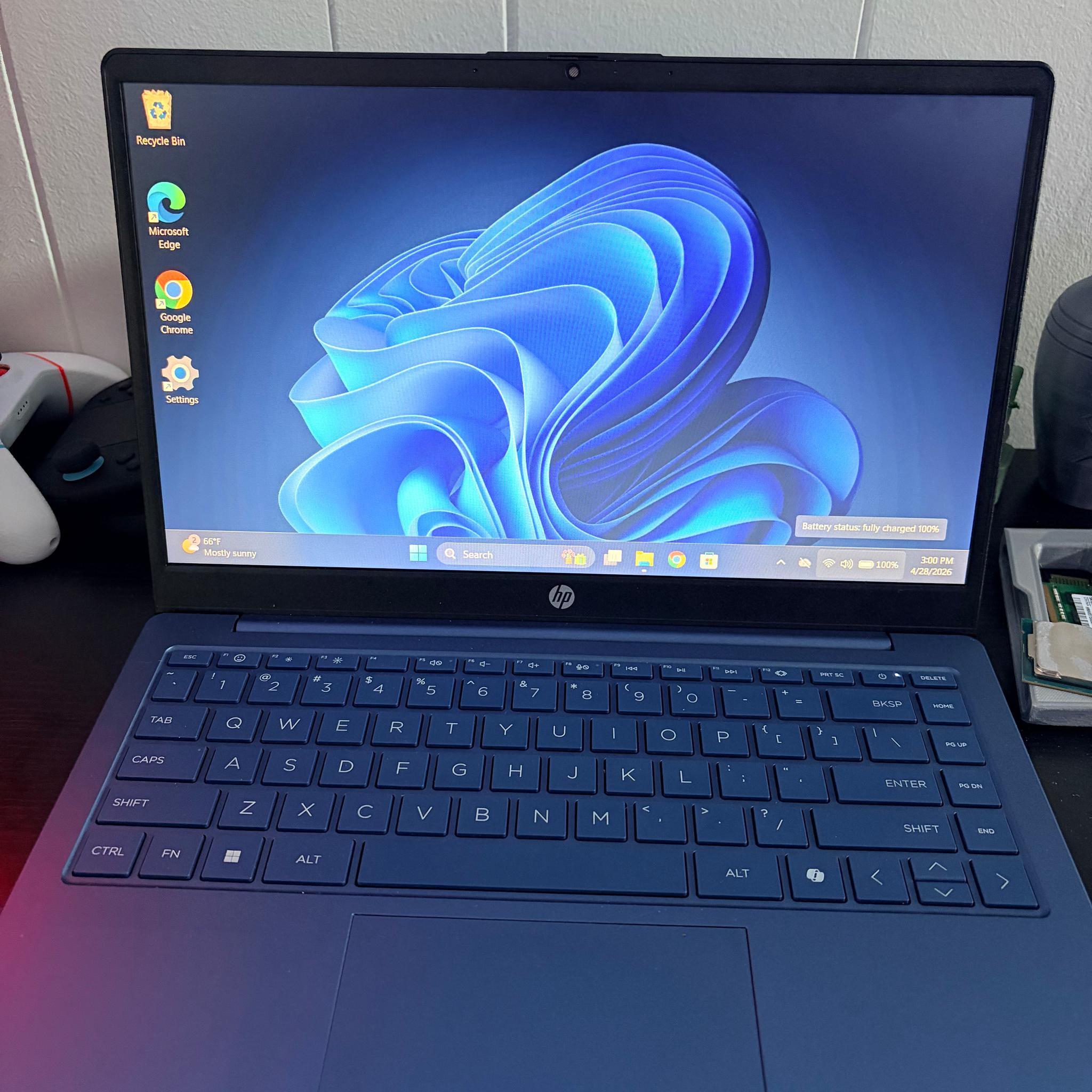 HP 14in Laptop PC