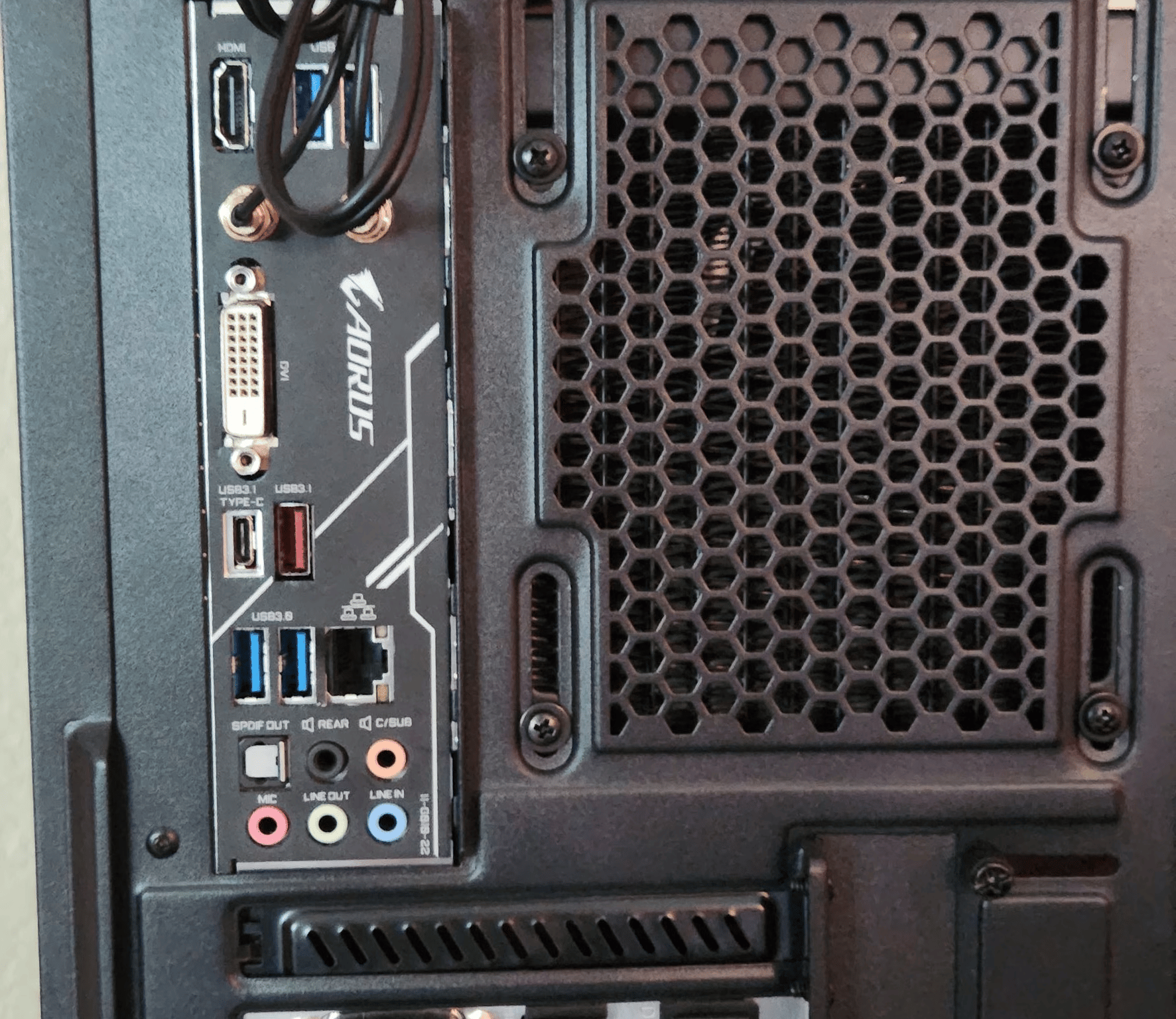 All AMD Rig, Ryzen 5600X and RX 6600XT, 16GB Ram, Liquid cooler.