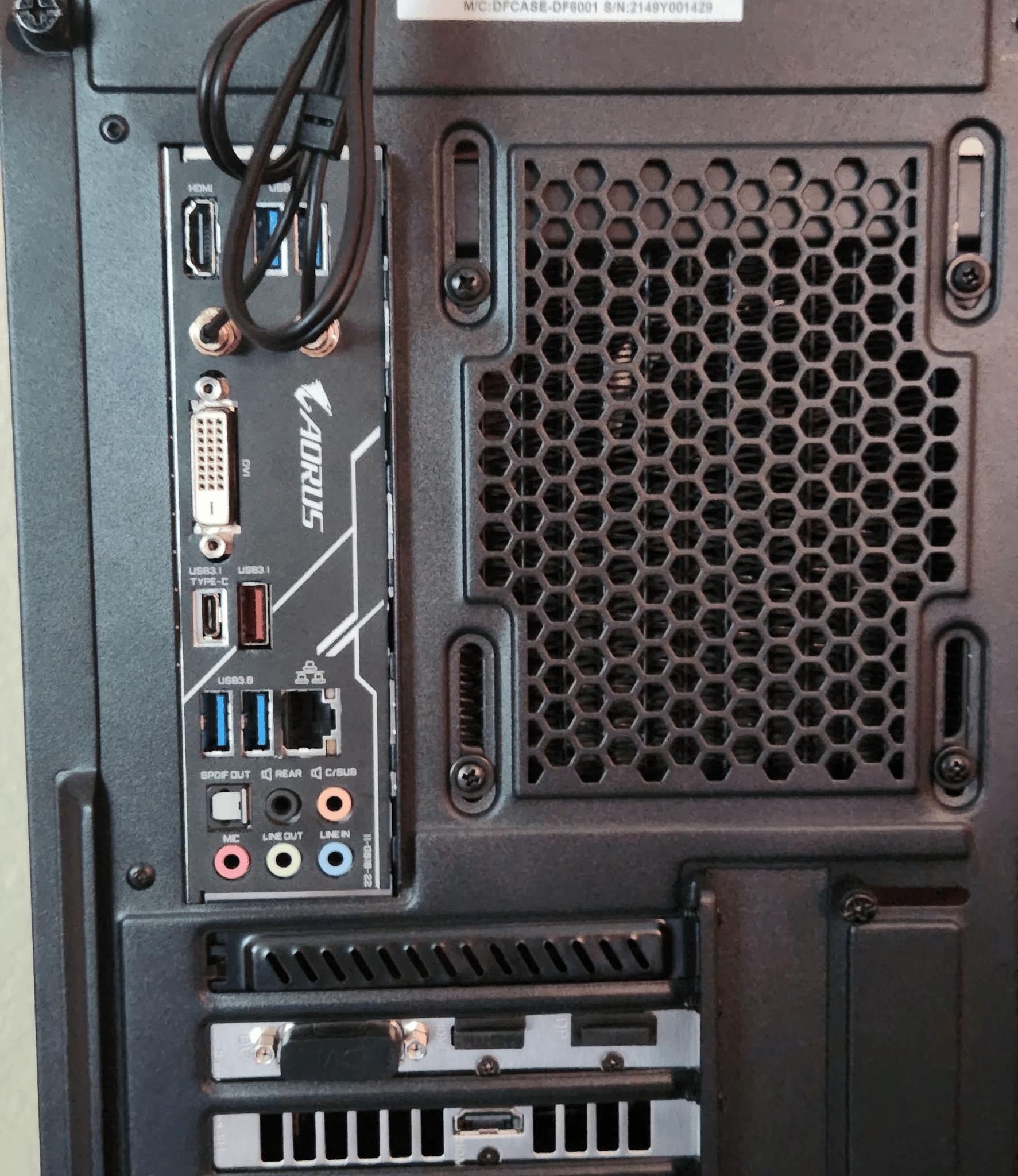 All AMD Rig, Ryzen 5600X and RX 6600XT, 16GB Ram, Liquid cooler.