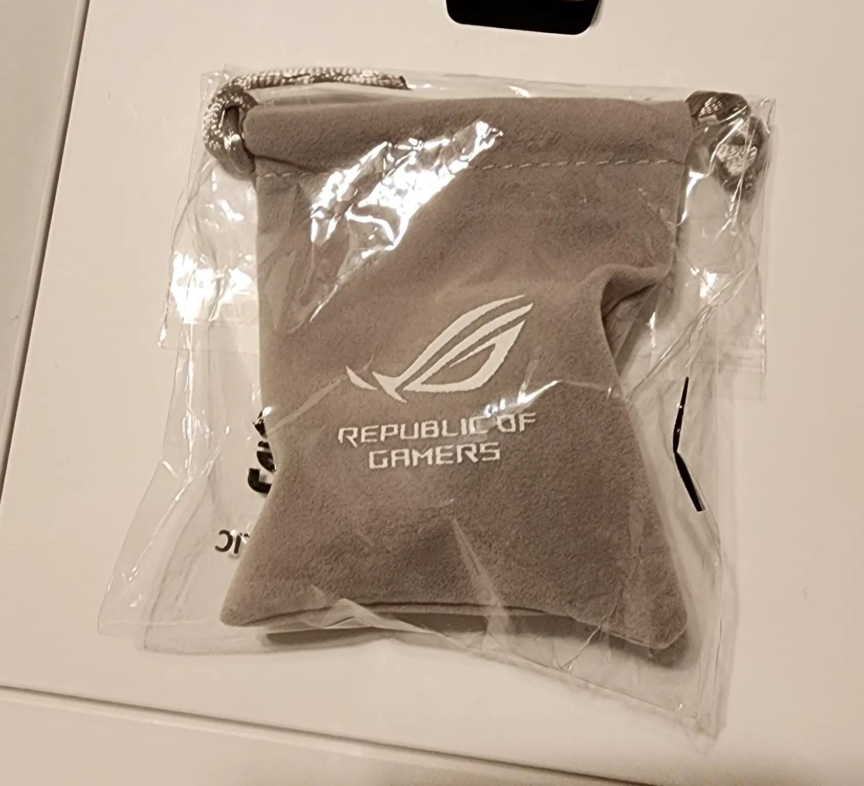 ASUS ROG Strix GeForce RTX 4080 SUPER White Edition