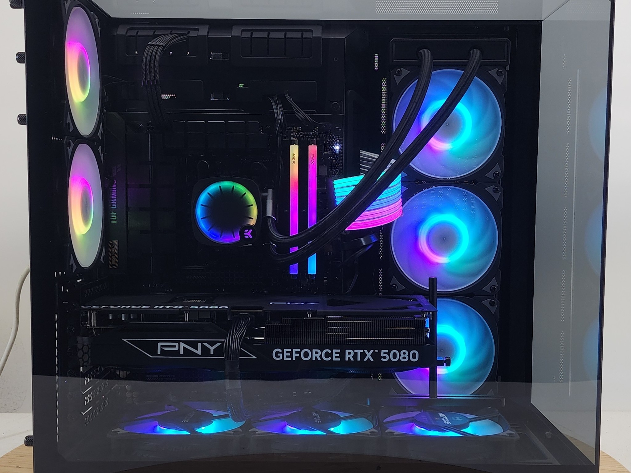 Gaming PC Ryzen 7 9700X 32GB RAM 2TB SSD RTX 5080 16GB Windows 11 Computer