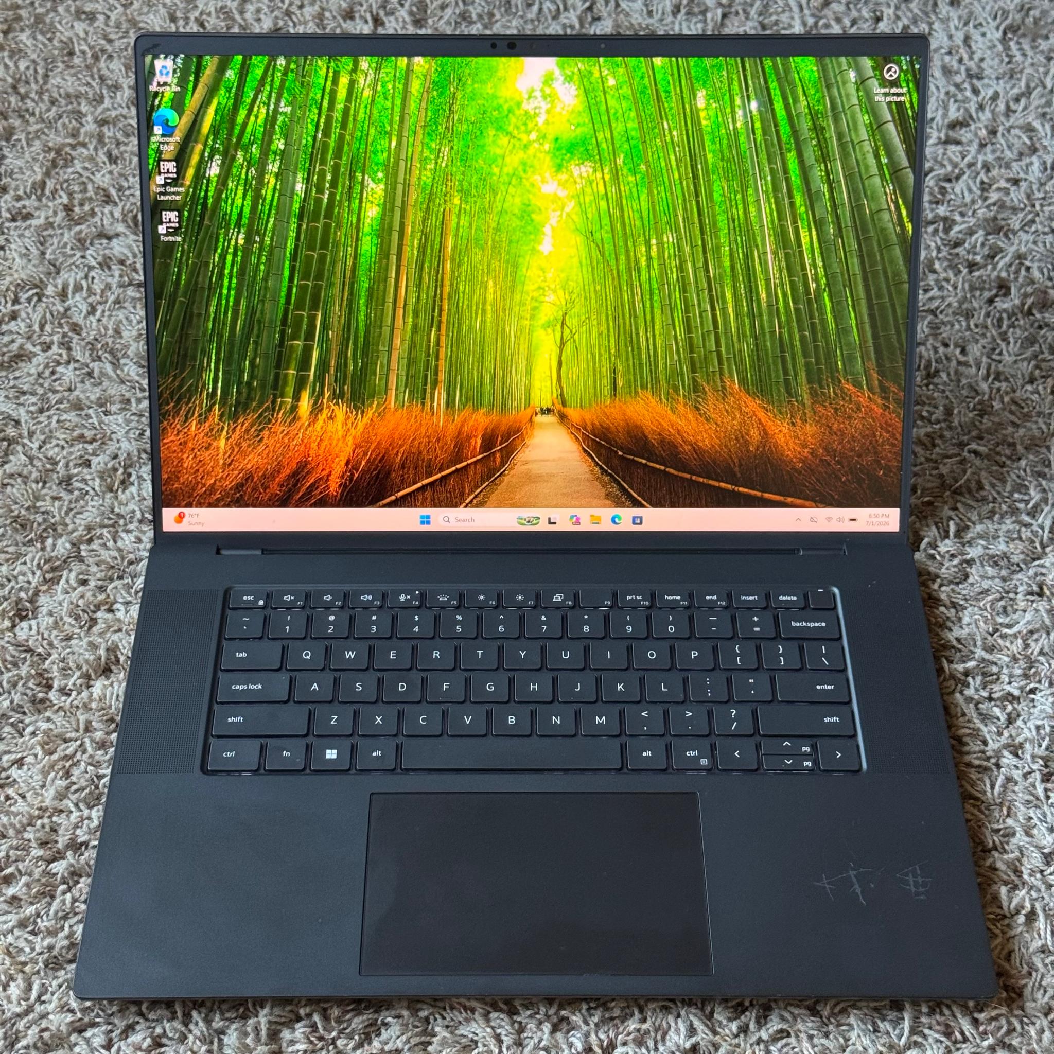Dell precision 5680 / i7-13800H / 32GB DDR5 Ram / Geforce RTX A1000 GPU / 512GB Samsung SSD