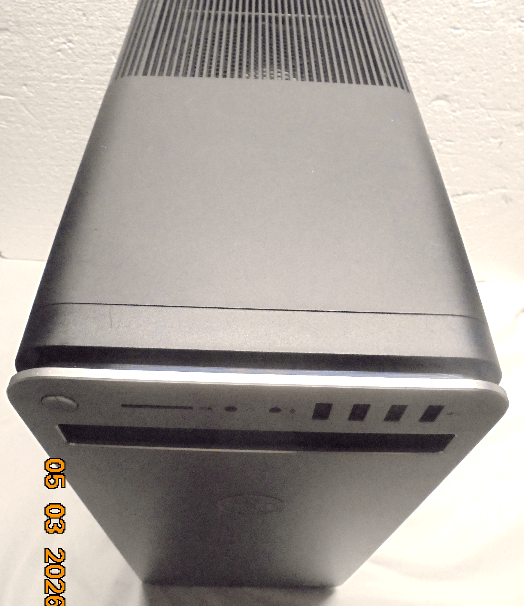 Custom Dell XPS 8920/Modded For Gaming/I7-7700/16GB DDR4/Win 11/NVME/Corsair AIO/Extras