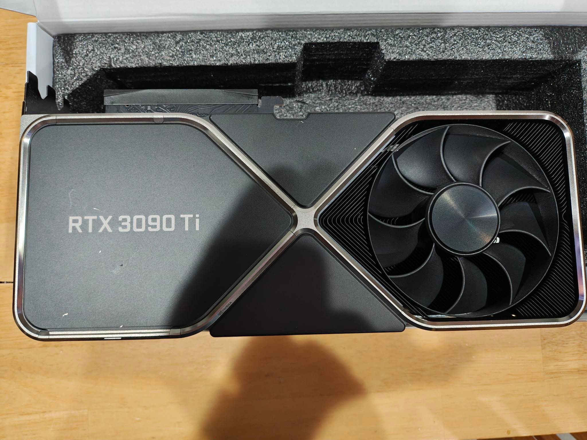 NVIDIA GeForce RTX 3090 Ti Founders Edition