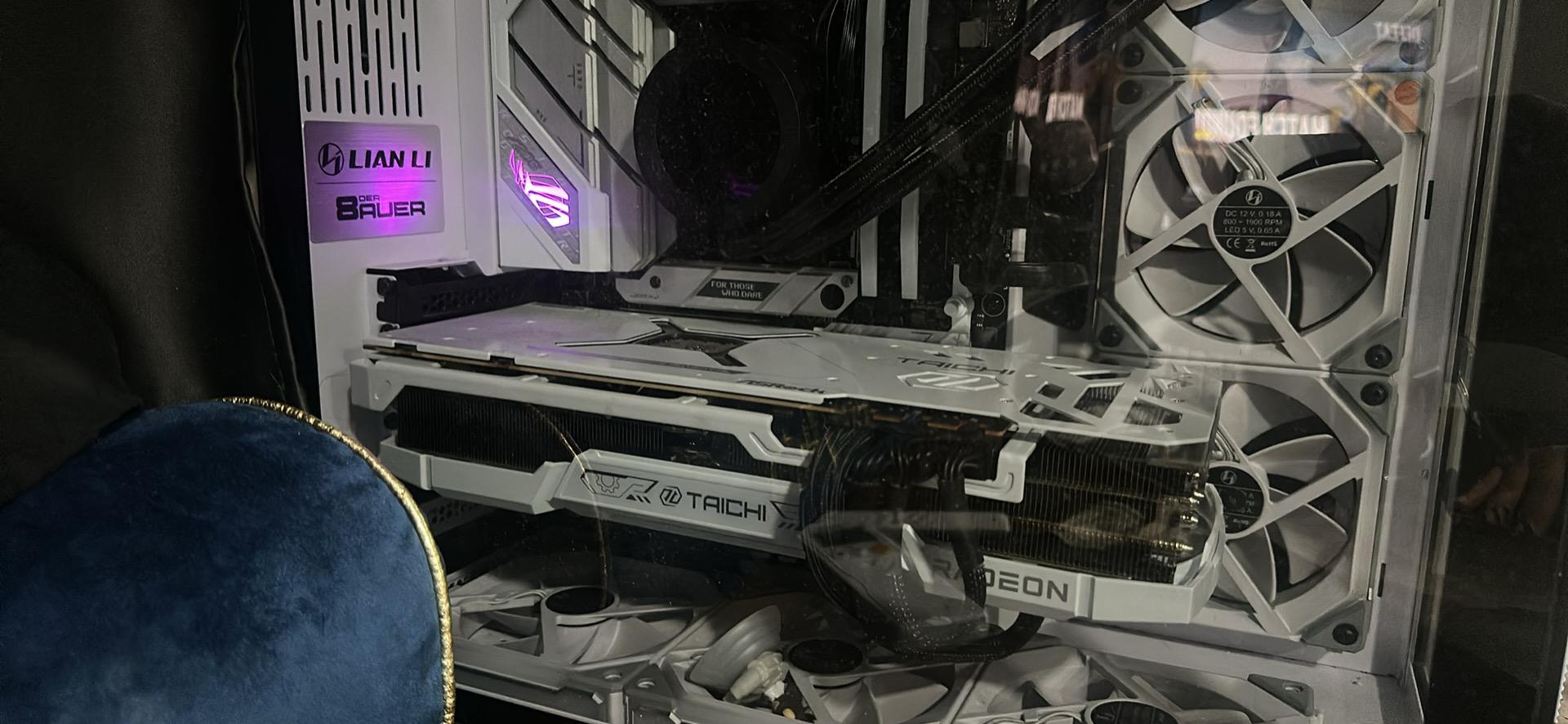 7900XTX TAICHI WHITE
