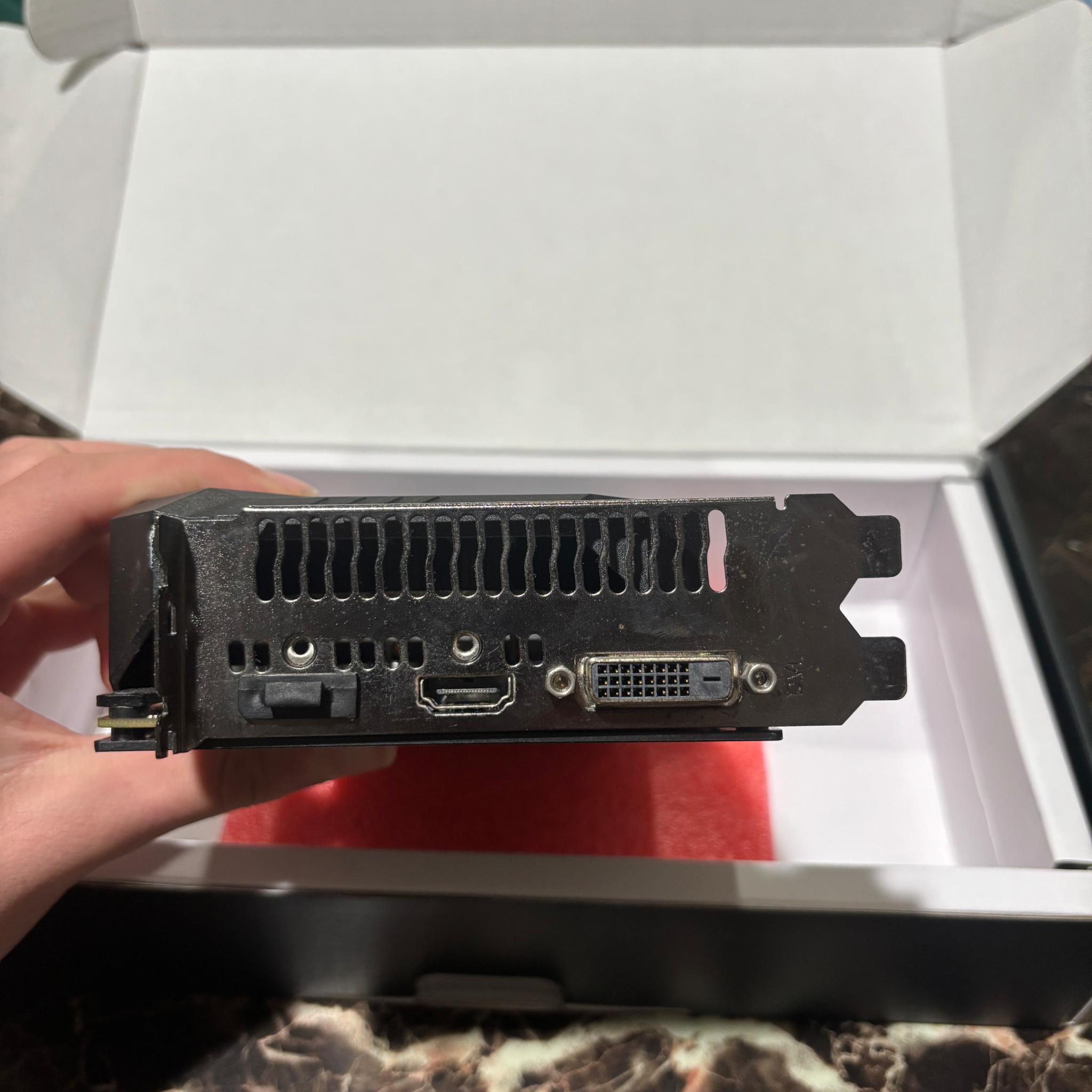 ASUS GTX 1660 SUPER 6GB