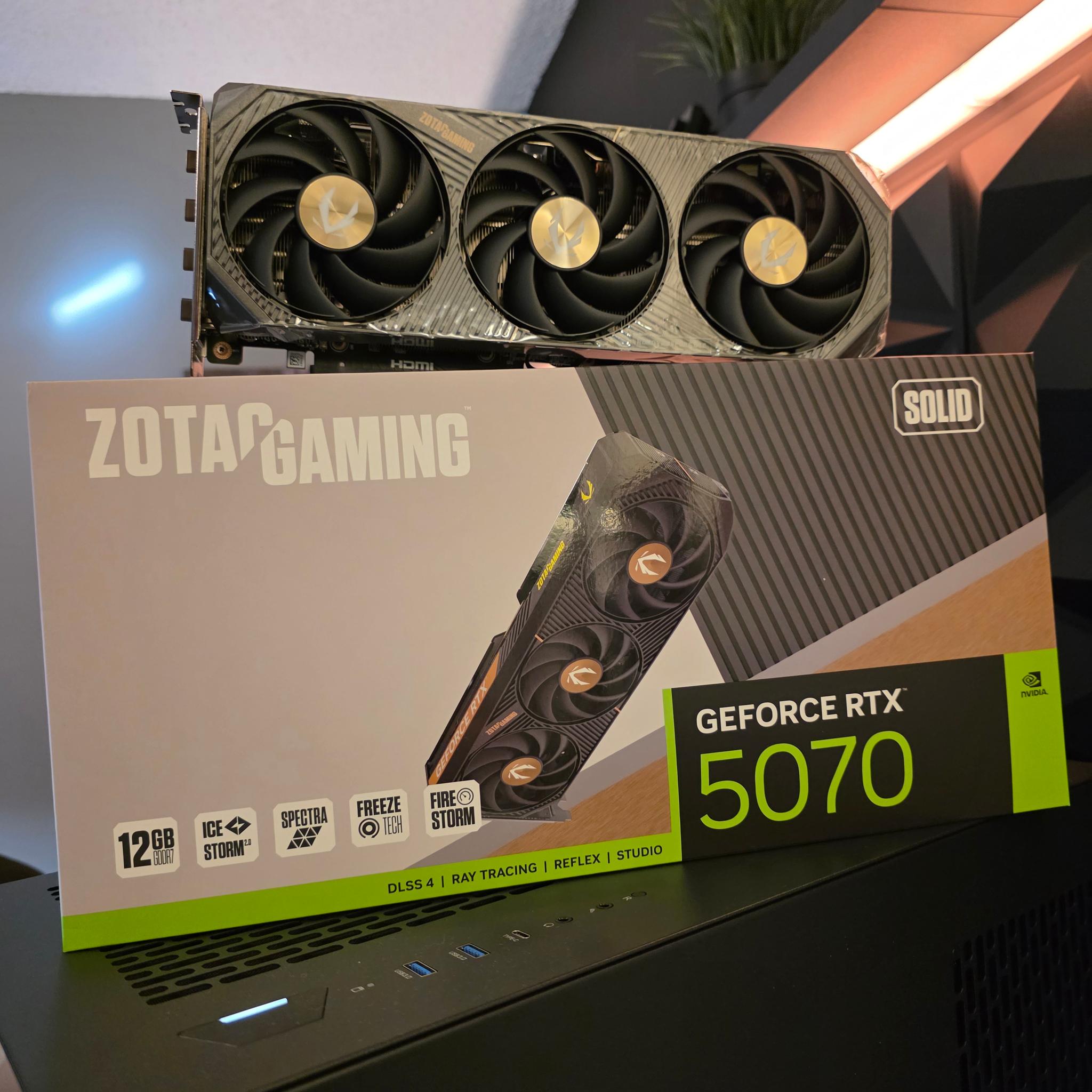 RTX 5070 + RYZEN 7 7700X DDR5 PC
