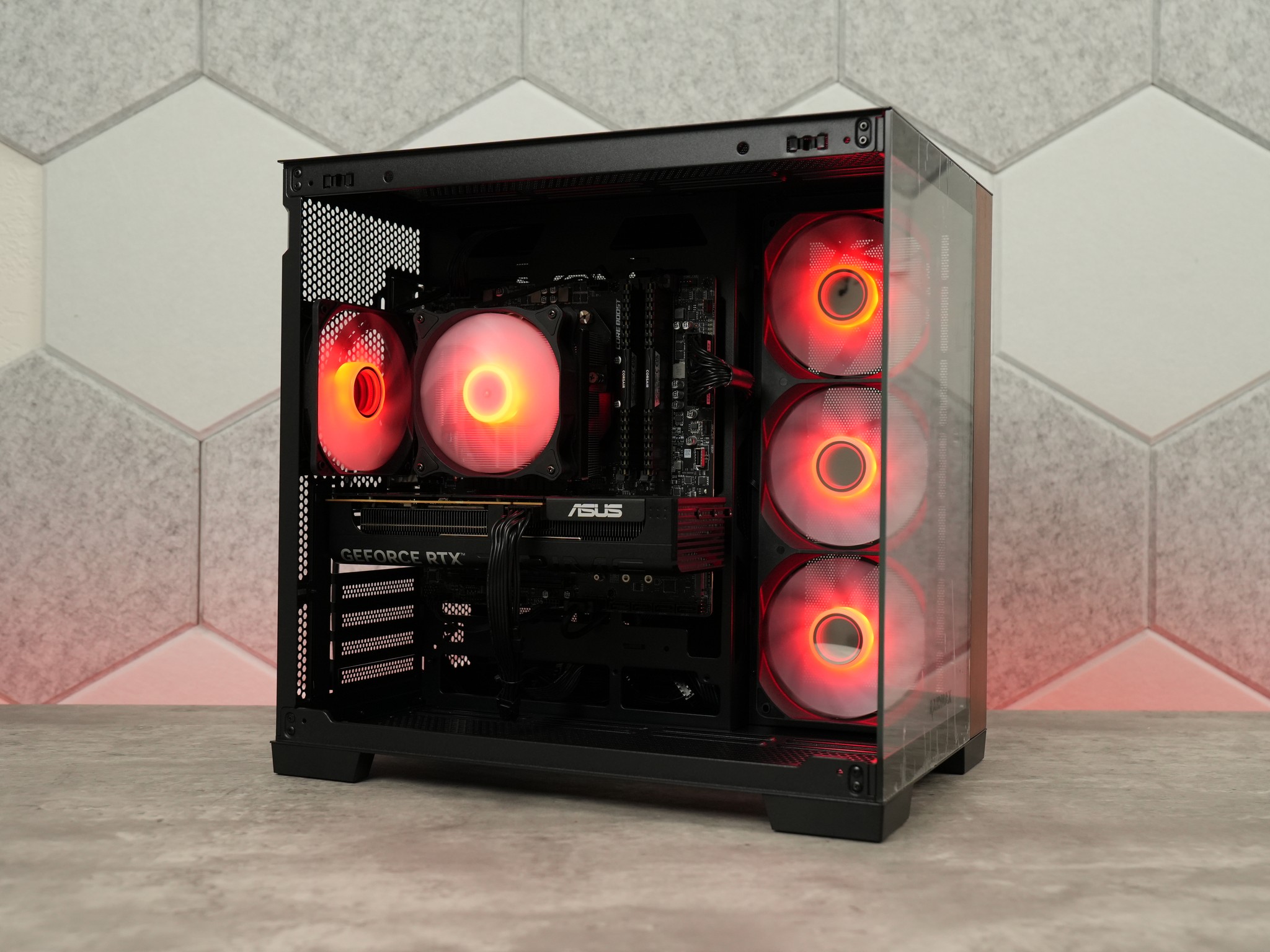 Gaming PC | RTX 5060 | RYZEN 7 | 32GB RAM | 1TB SSD | WIFI + BT |