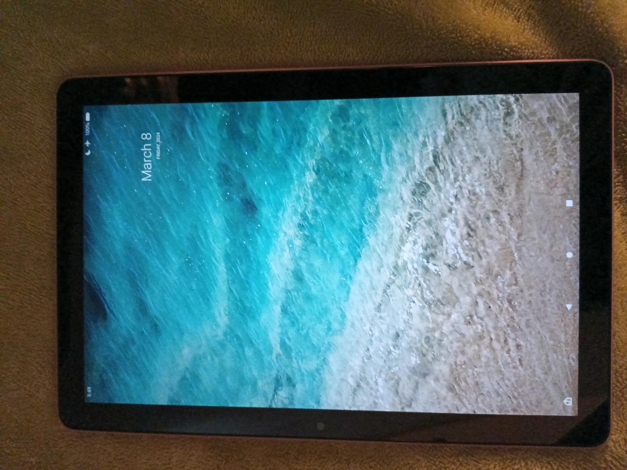 Debloated Fire HD 10 (11th gen) running Fire OS 7.3.2.3, Lavender