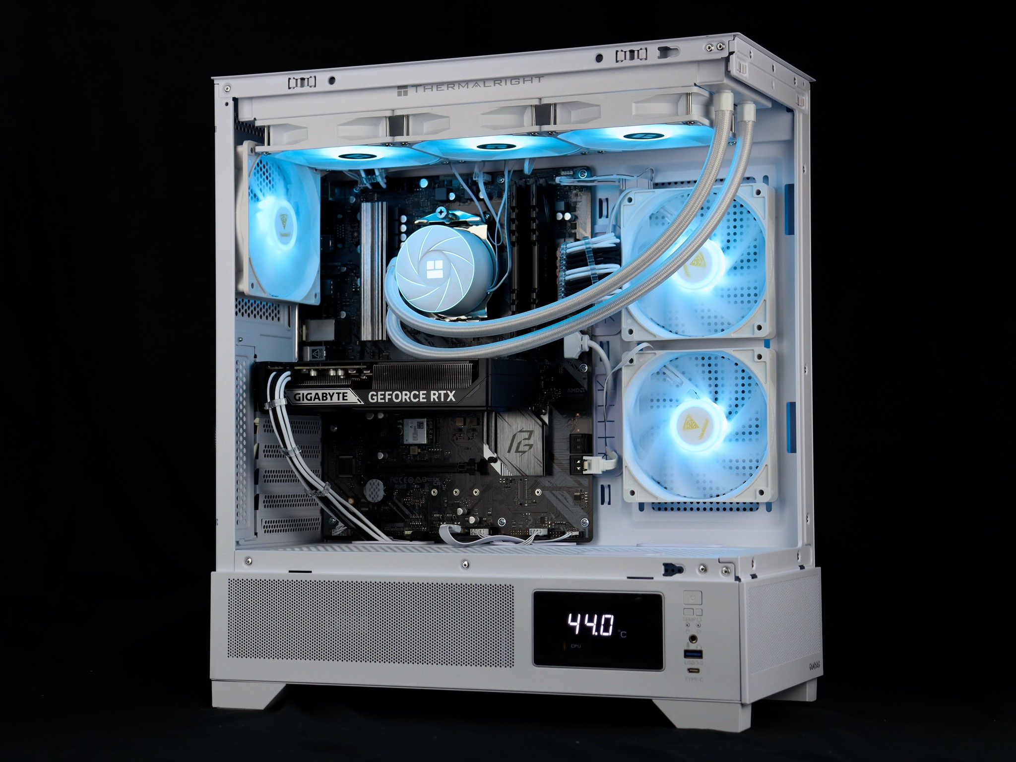 🧊❄️🧊 White Gaming PC – RTX 5060 TI, Ryzen 7 5800XT, 32GB RAM, 1TB SSD - WiFi 🧊❄️🧊