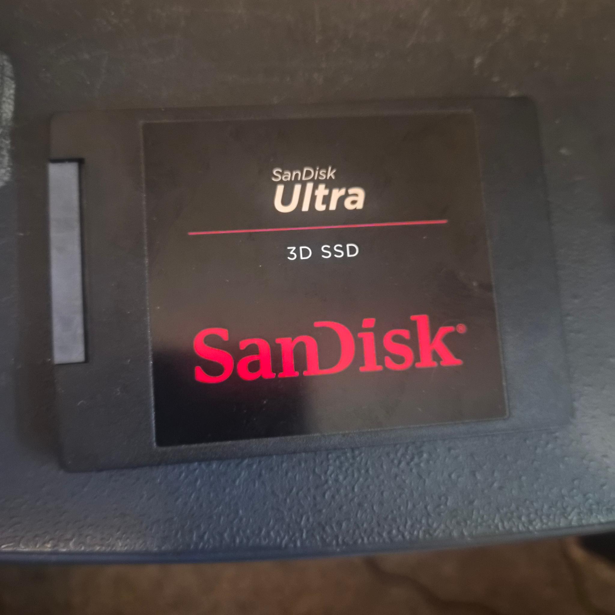 SanDisk 512GB SSD