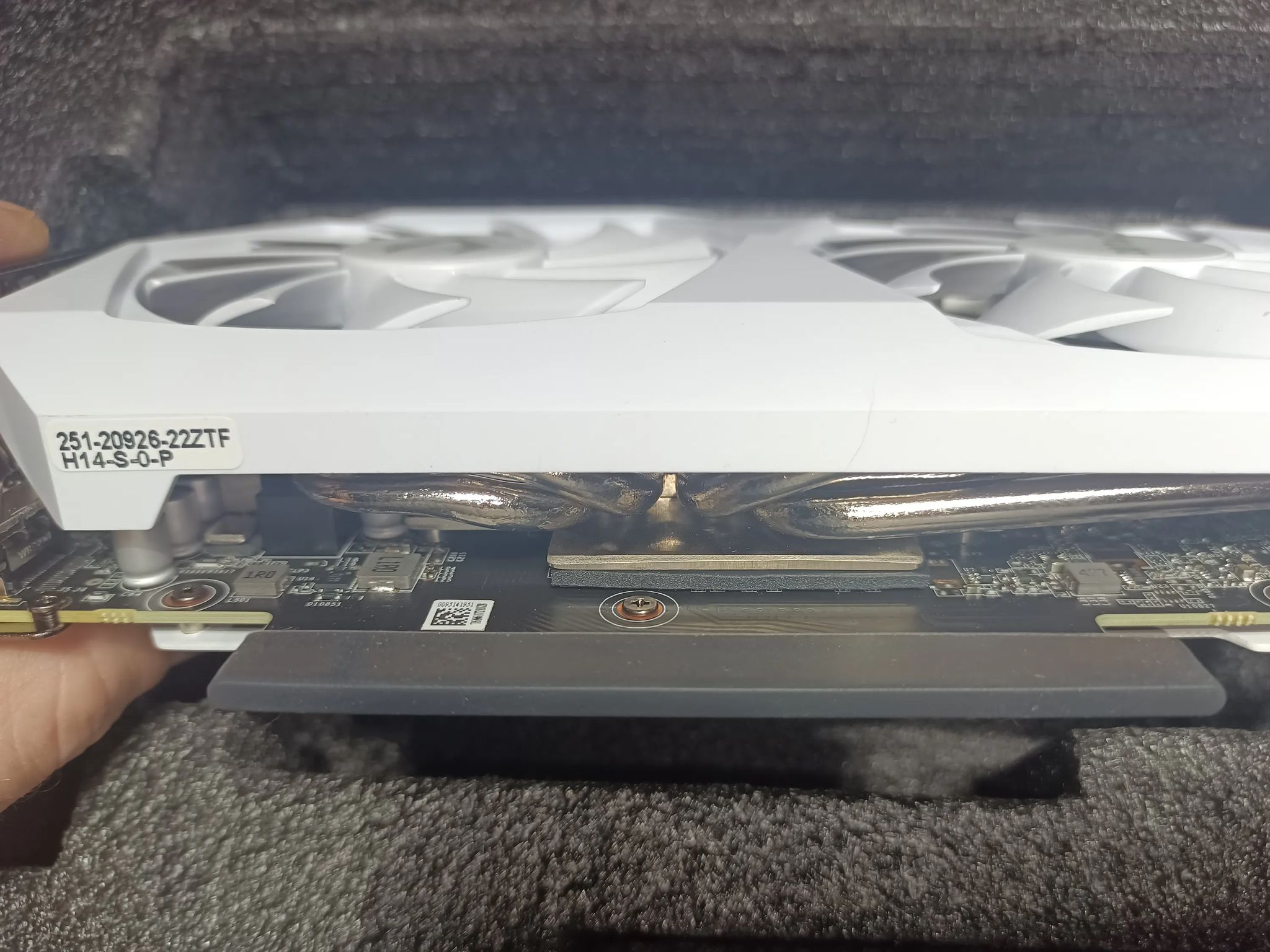 ケージ P etzR oute ZOTAC GAMING GeForce RTX 3060 AMP White Edition | Jawa