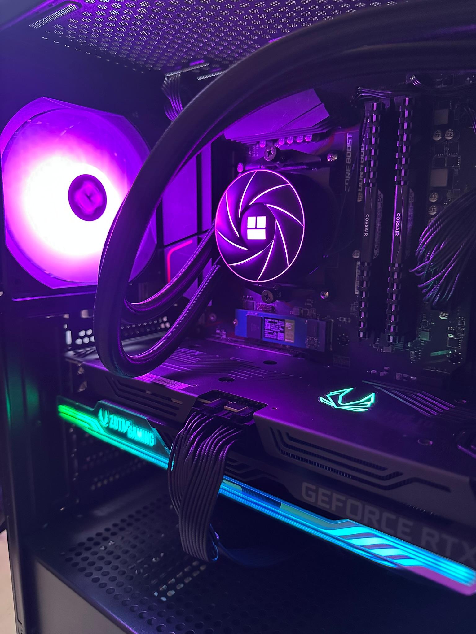 Ryzen 7 3800X / RTX 3070 Ti / 1TB NVME / 32GB RAM