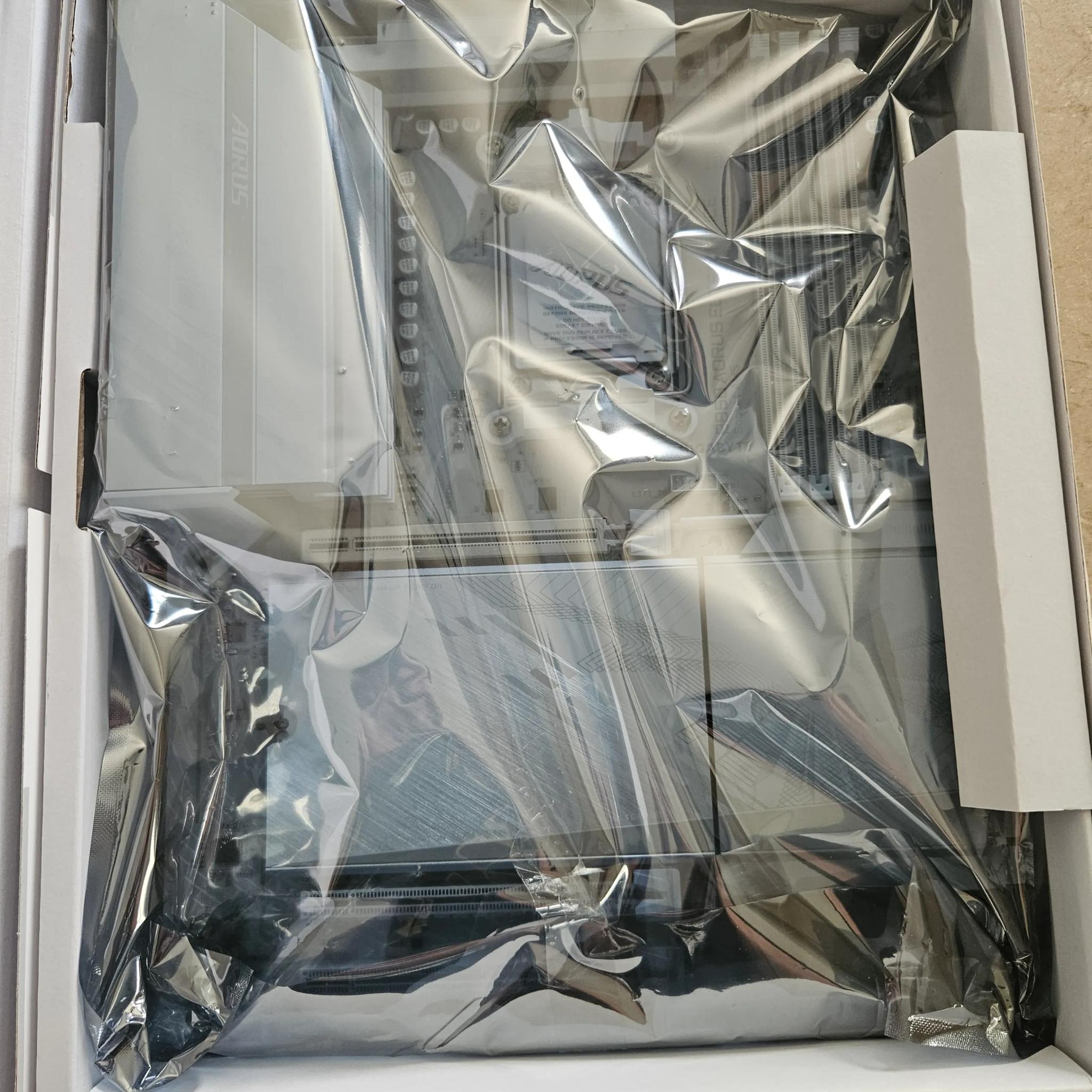 B850 AORUS ELITE Wifi7 ICE