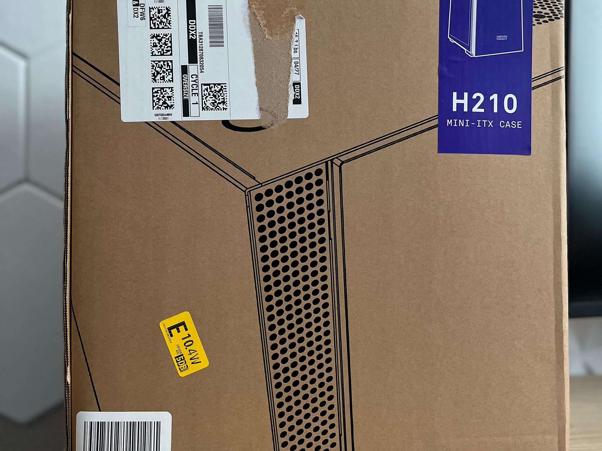 **SUMMER SALE** NZXT H210 MINI ITX GAMING CASE -  GREAT CONDITION