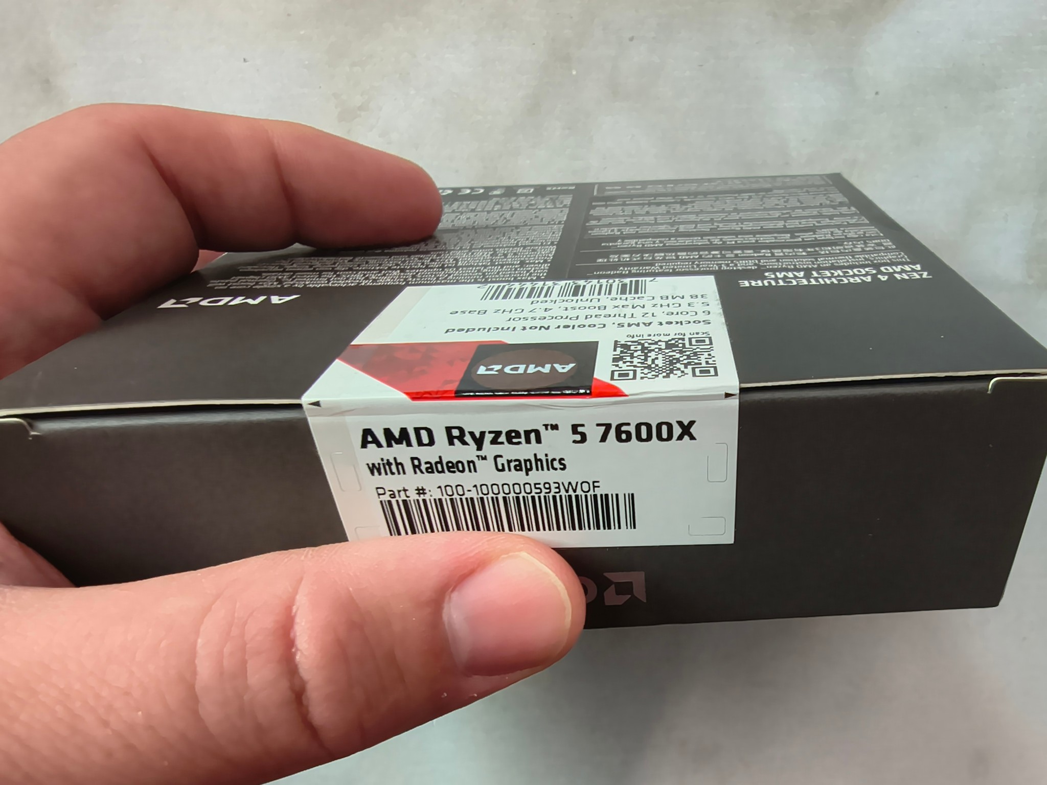 AMD Ryzen 5 7600X - New in Box