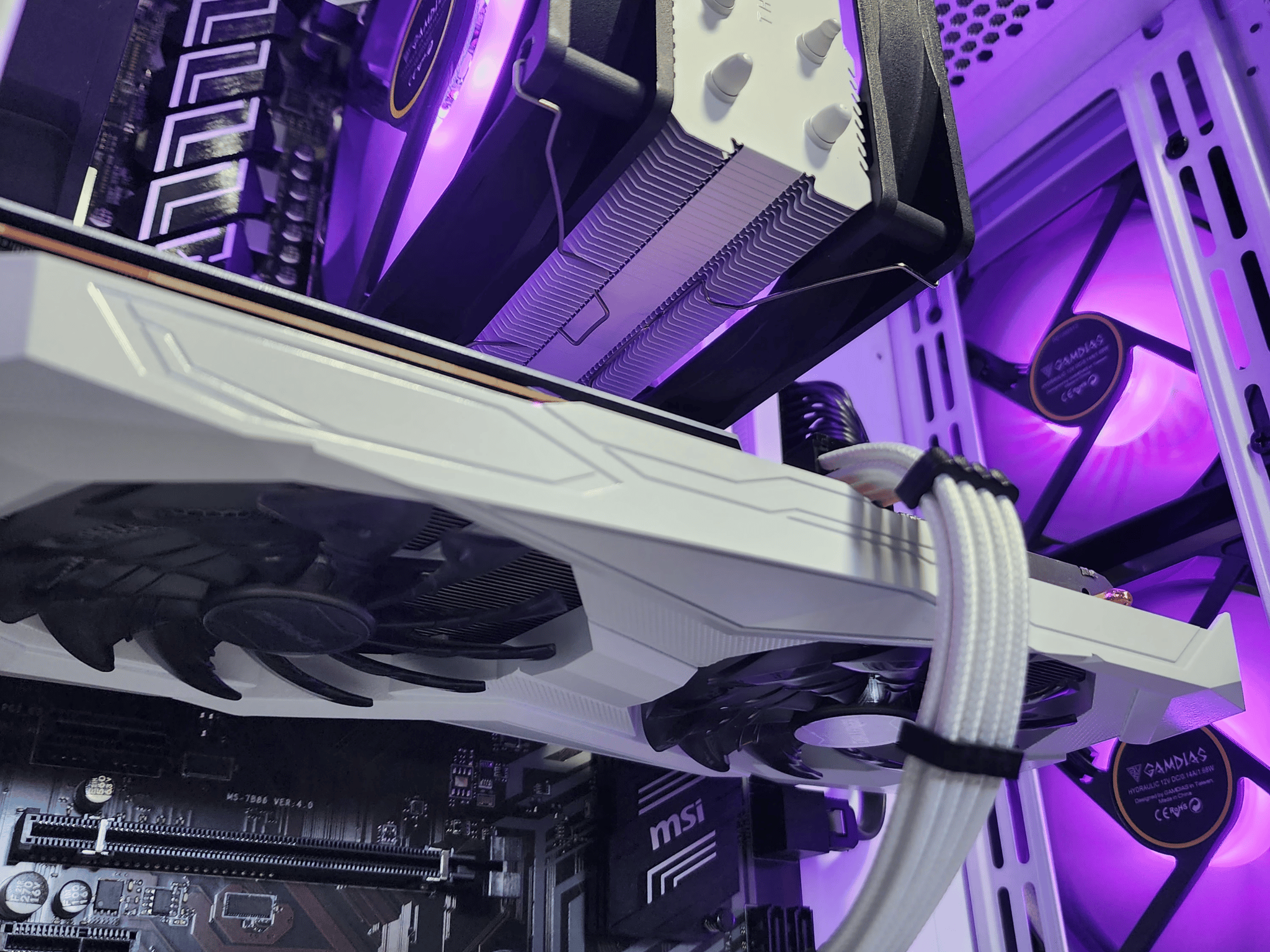 🤍💜🤍 AMD Ryzen 7 1700X // ASRock Challenger Radeon RX 6600 // Gloway 16GB 3200MHz 