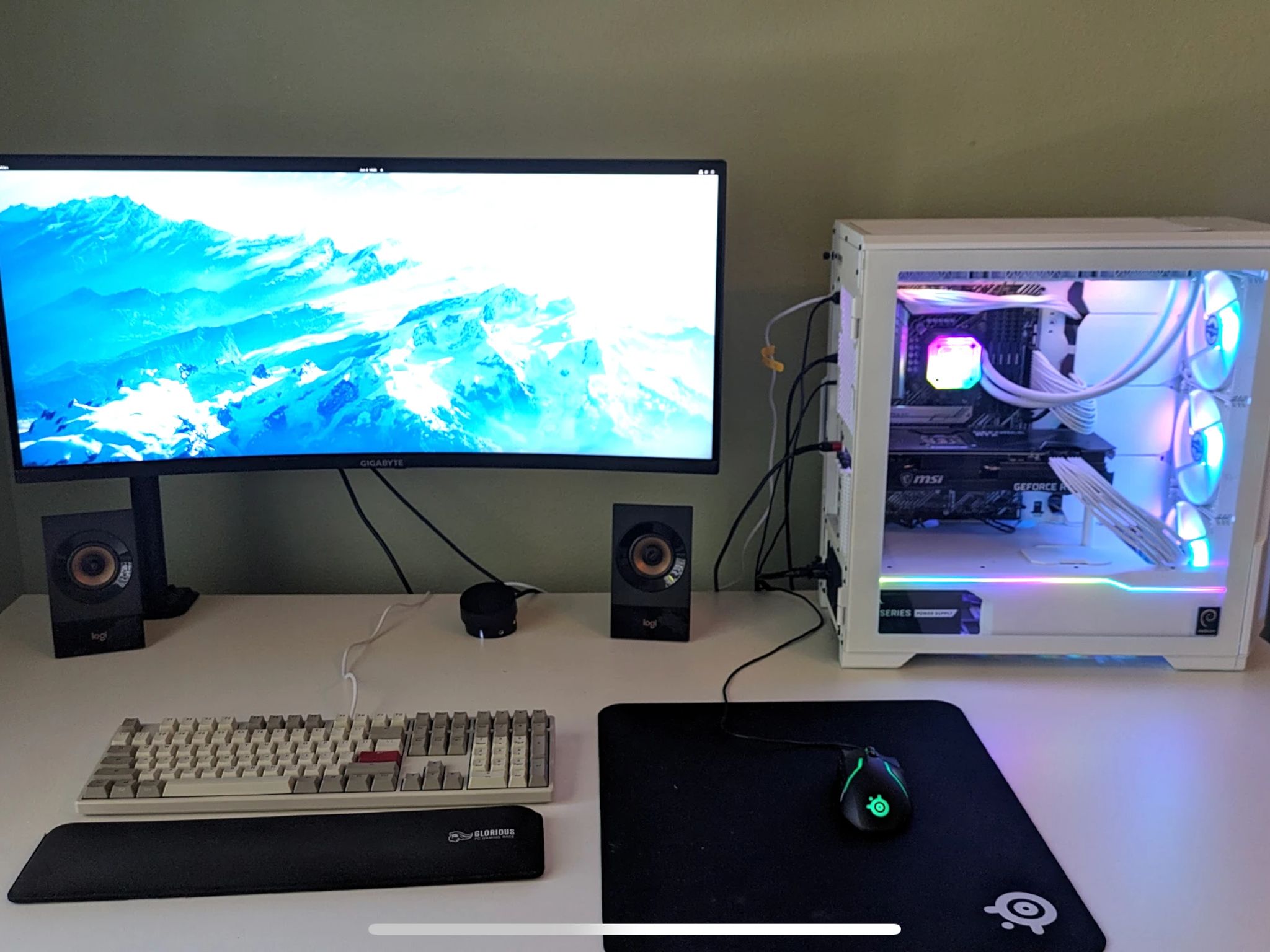 White RBG mid-tower 3080ti i9 11900k