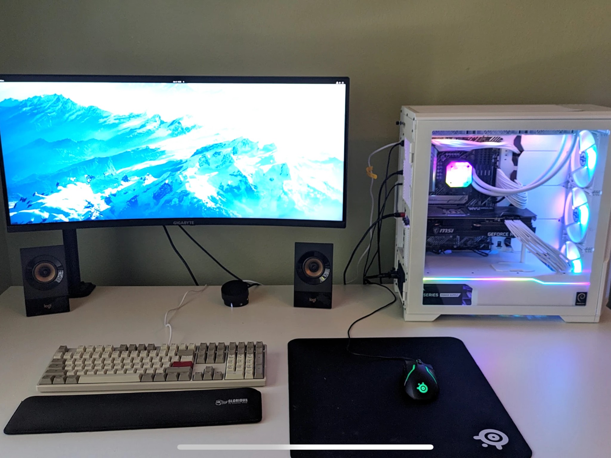 White RBG mid-tower 3080ti i9 11900k