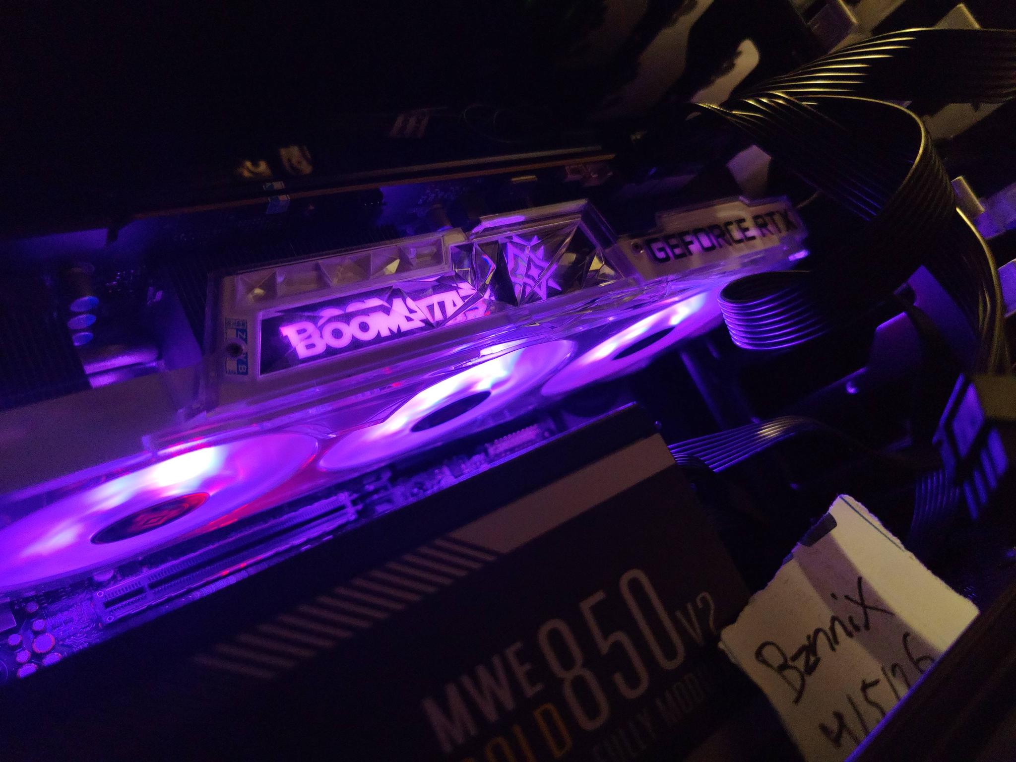 Galax GeForce RTX 3090 Boomstar/Starlight OC