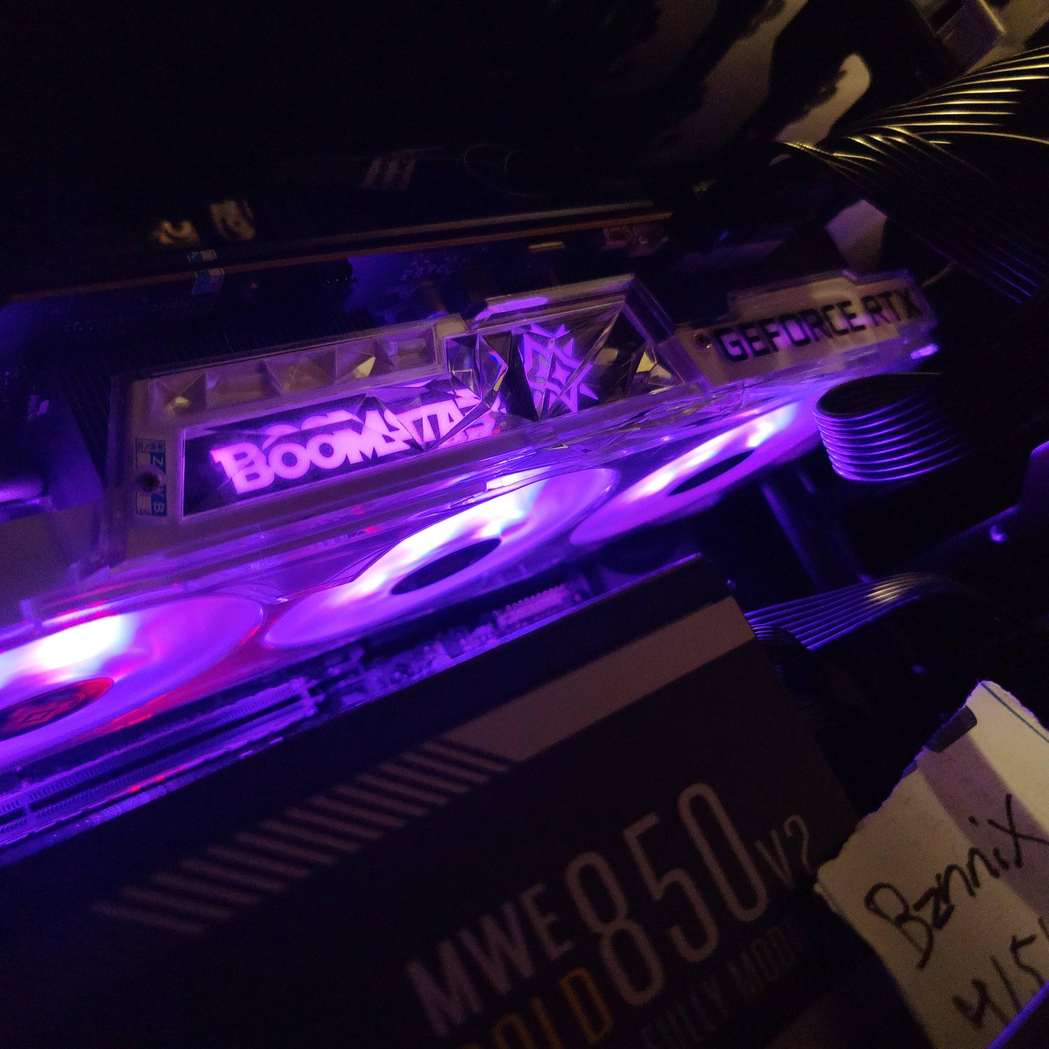 Galax GeForce RTX 3090 Boomstar/Starlight OC