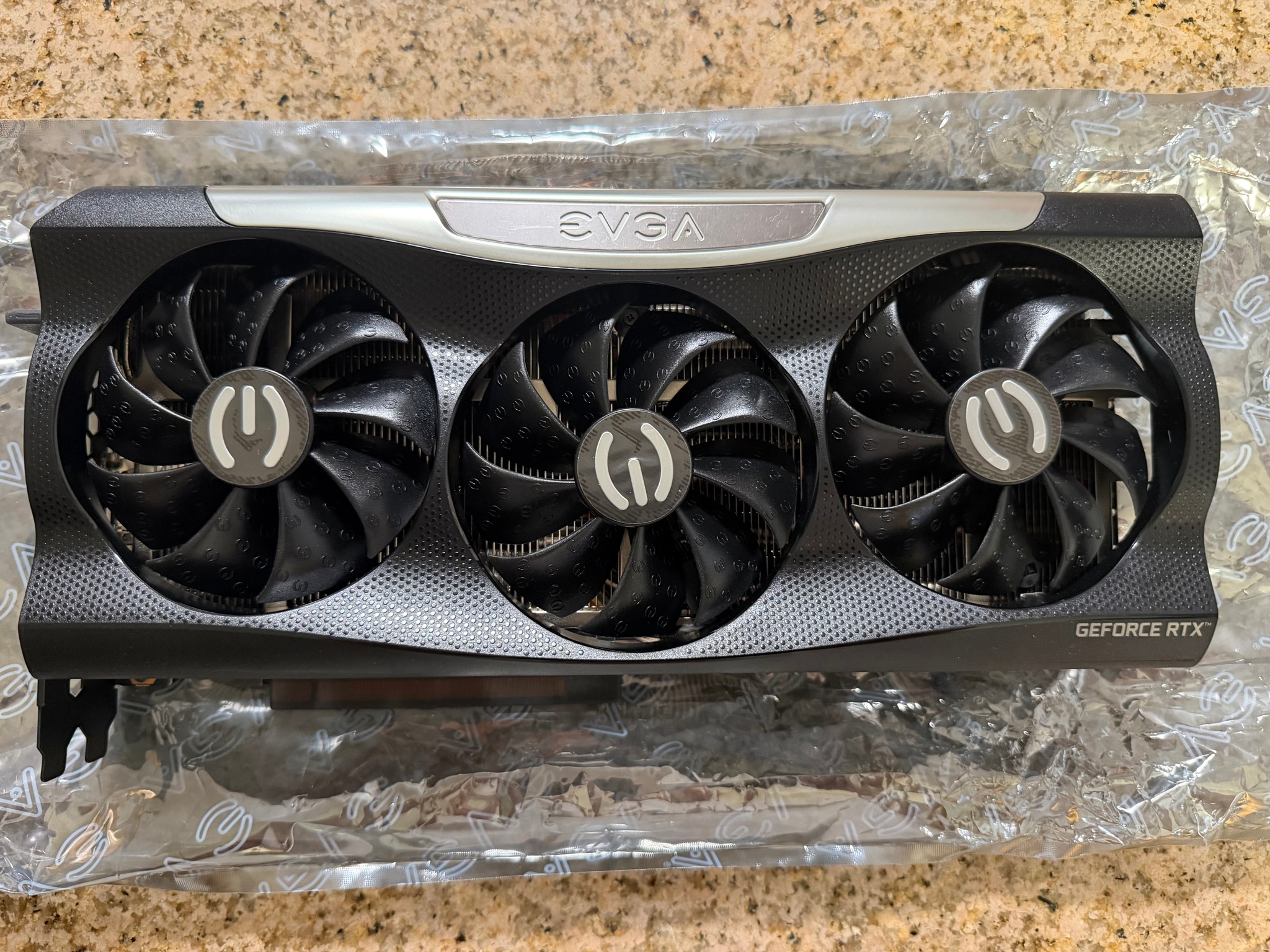 EVGA NVIDIA GeForce RTX 3090 FTW3 Ultra Triple-Fan 24GB GDDR6X