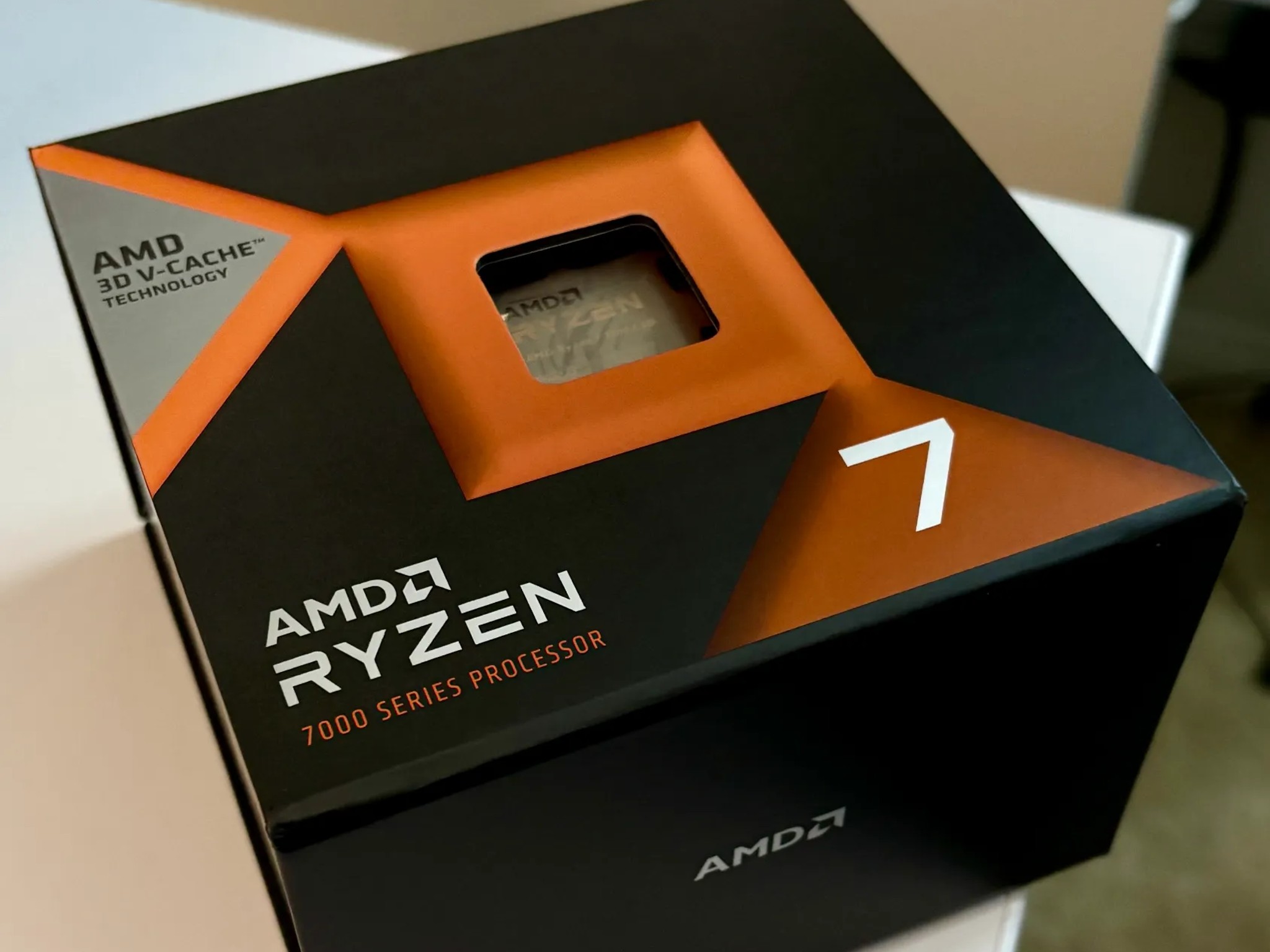 AMD Ryzen 7 7800X3D - lightly used and mounted once