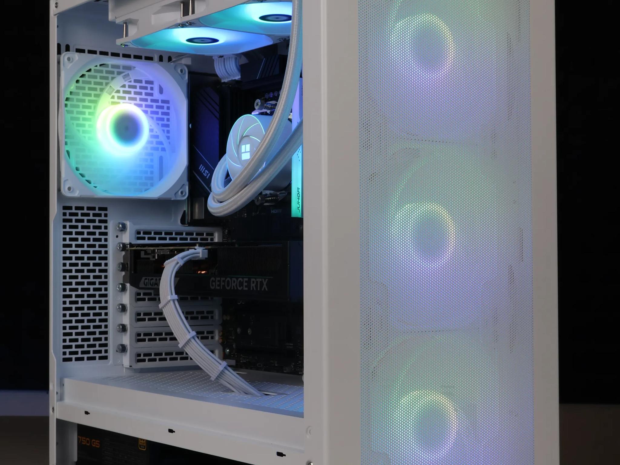 ⚪ Ryzen 7 7700X/RTX 5070 12GB Gaming/Streaming PC ⚪