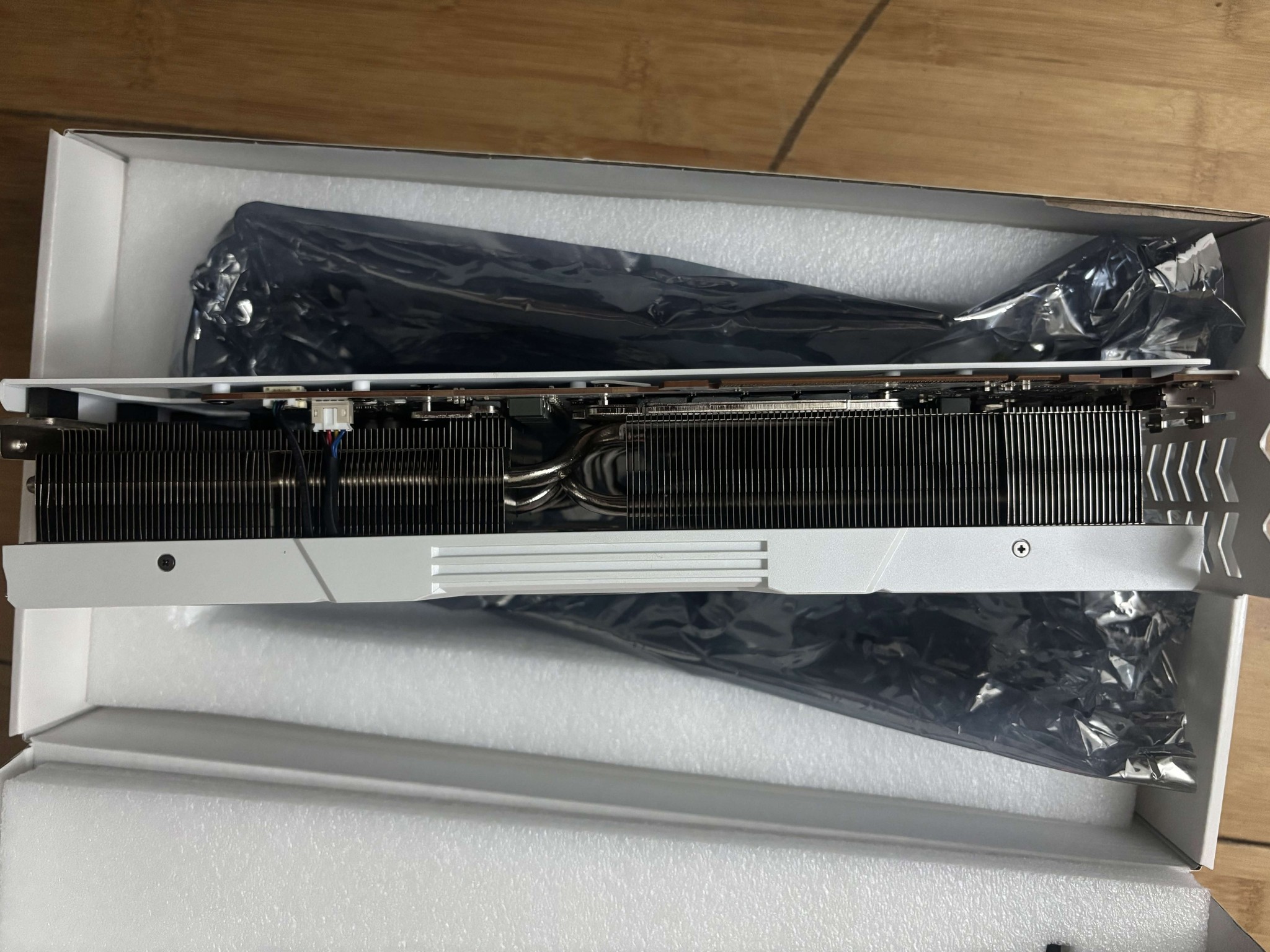 PowerColor Hellhound Spectral White Radeon RX 7900 XTX