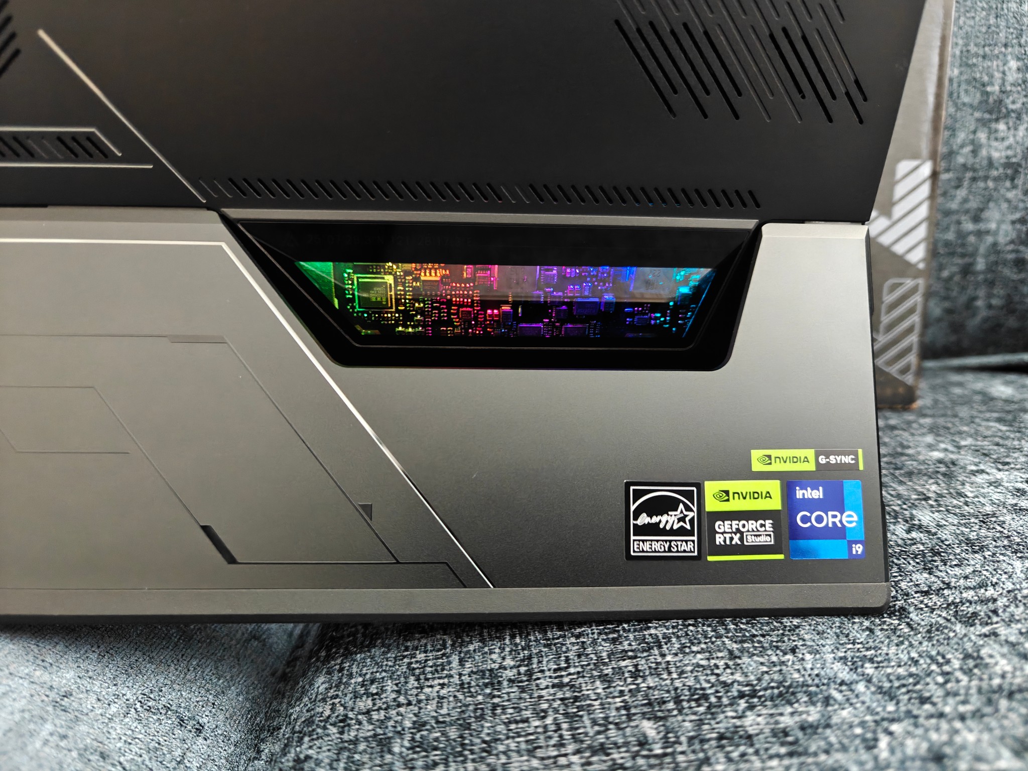 ASUS ROG Flow Z13 i9-13900H RTX 4060 165Hz 16GB 1TB Gaming Laptop