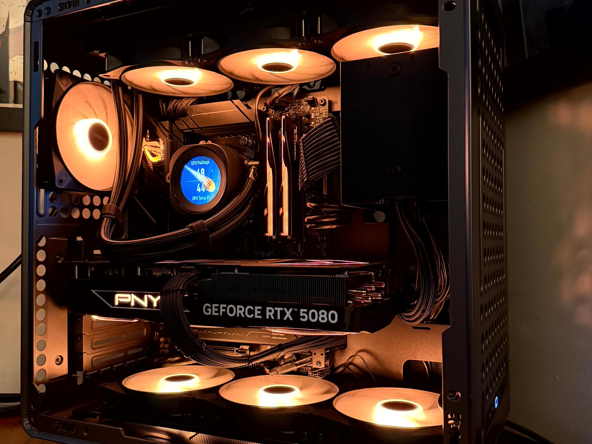 Meteor - RTX 5080 OC | Ryzen 7 9850x3d | 32GB @6400MT/sec | 2TB gen 5 NVMe  | 1000W SFX Platinum PSU
