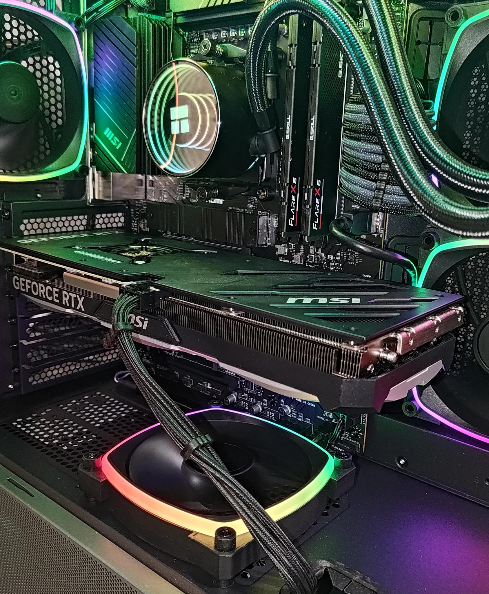 ☁︎Sky High Value!☁︎  Ryzen 7700X | RTX 4070 | 2TB NVME | 32GB Ram!