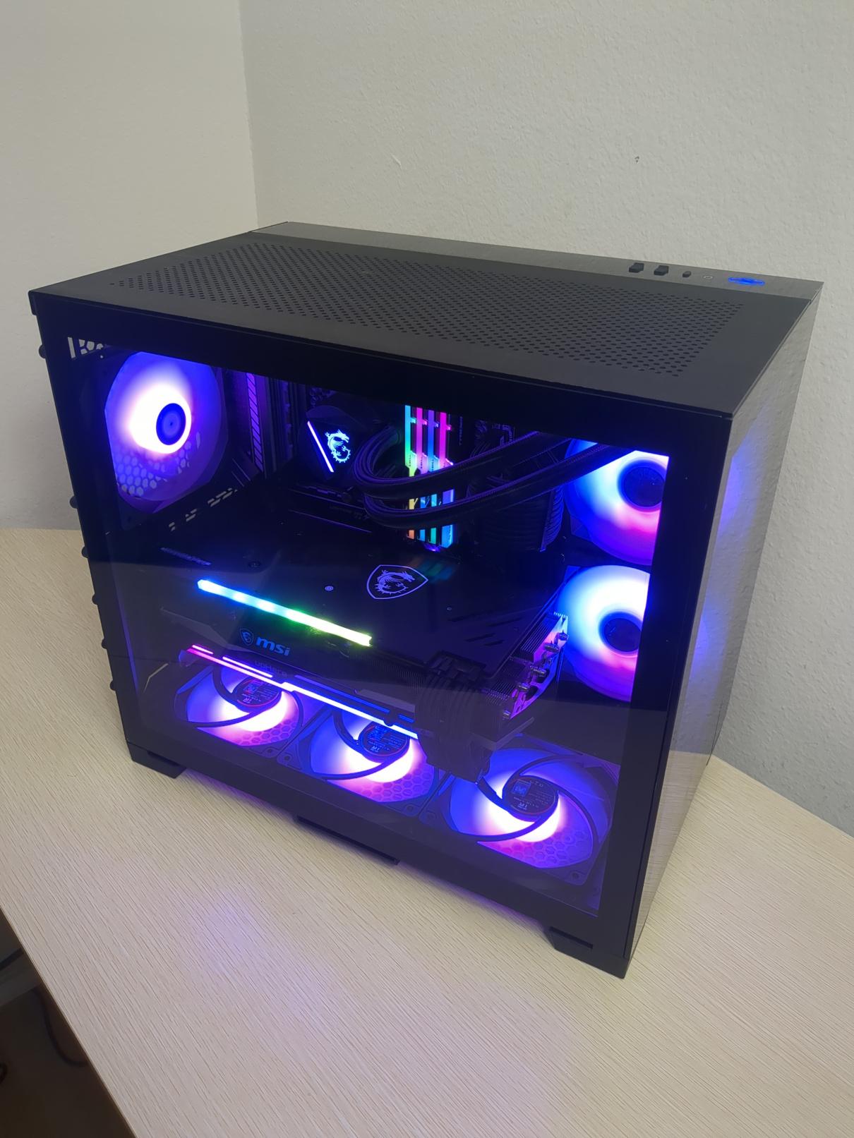 RX 6800, Ryzen 7 5800X Gaming PC (32GB RAM, 2TB SSD, Win11 Pro)